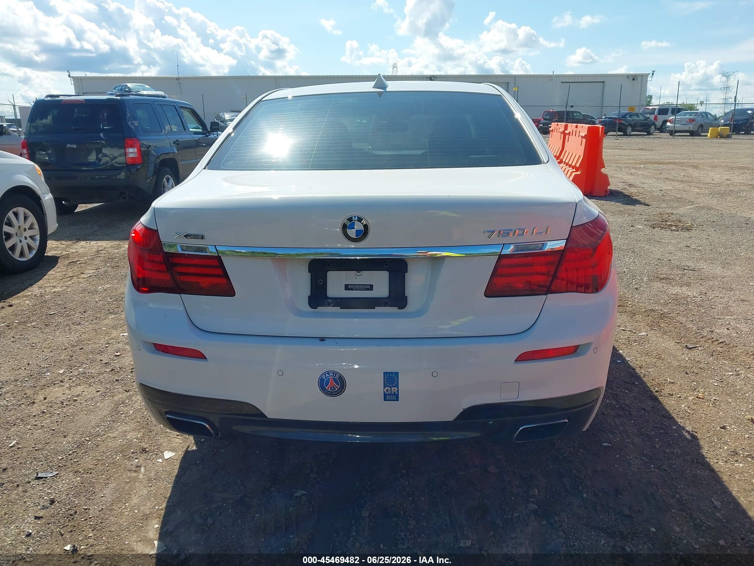2014 Bmw Alpina B7 Xdrive White vin: WBAYF8C5XED142019