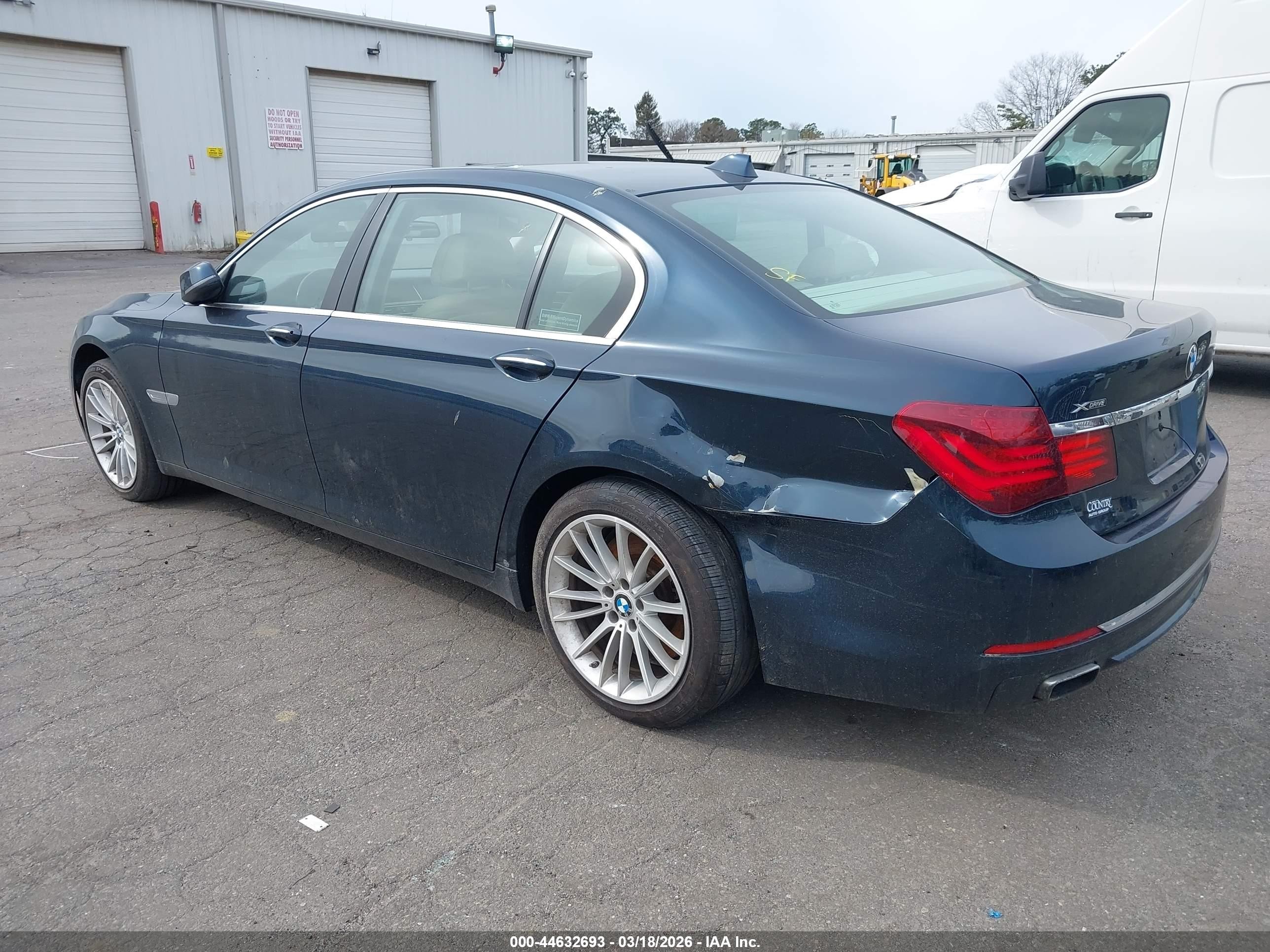 2014 Bmw Alpina B7 Xdrive Dark Blue vin: WBAYF8C5XED652886