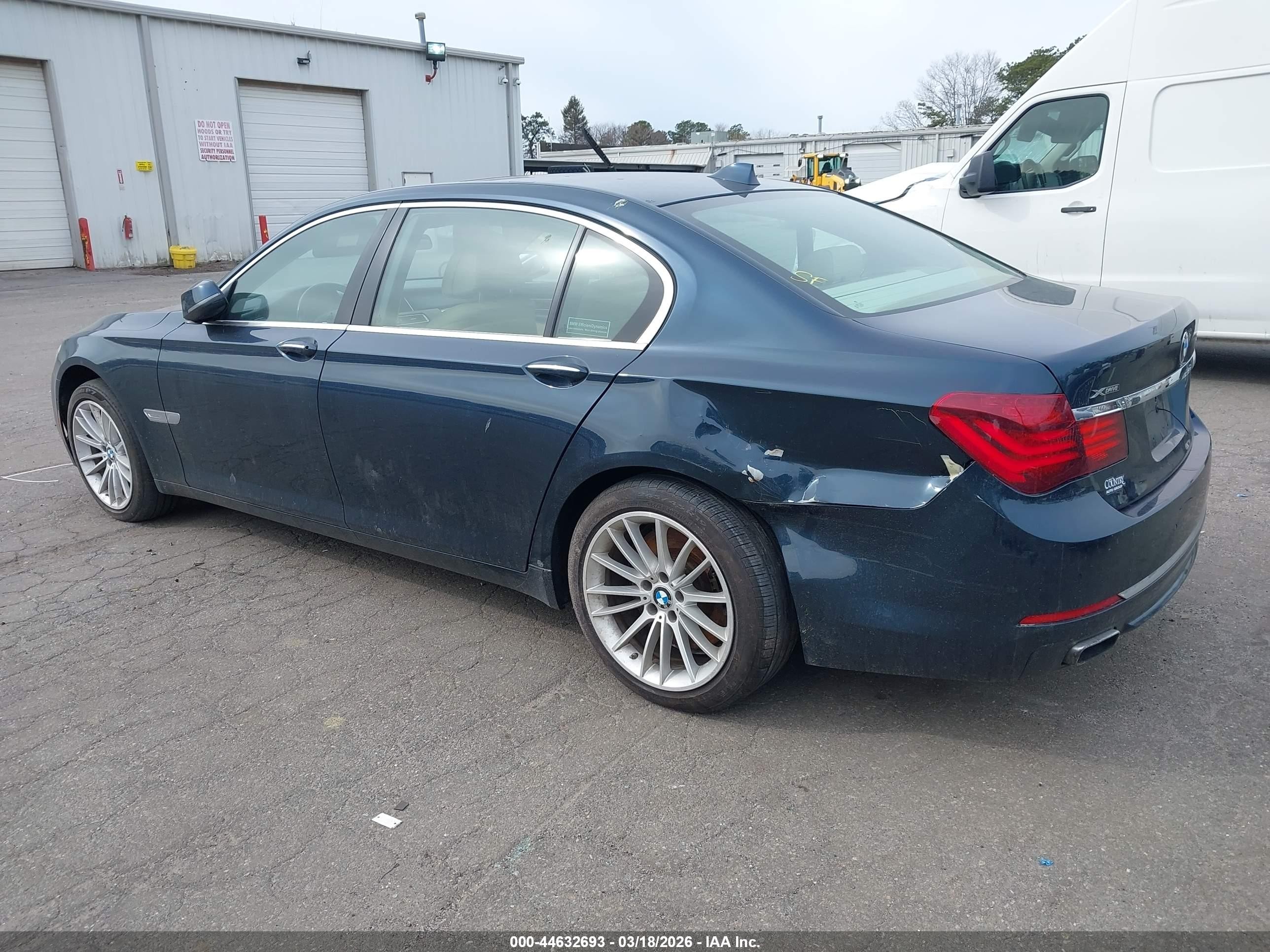 2014 Bmw Alpina B7 Xdrive Dark Blue vin: WBAYF8C5XED652886