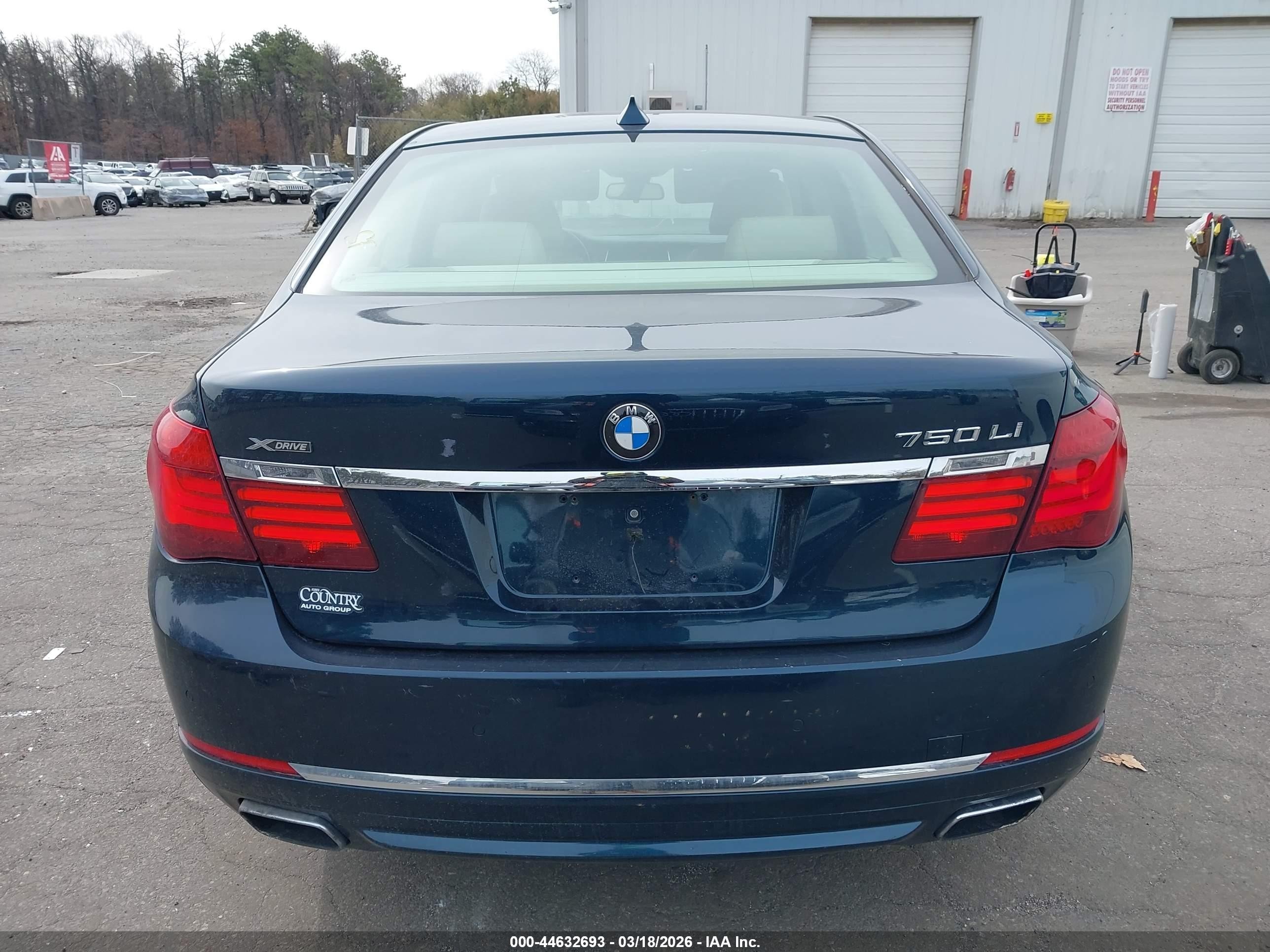 2014 Bmw Alpina B7 Xdrive Dark Blue vin: WBAYF8C5XED652886