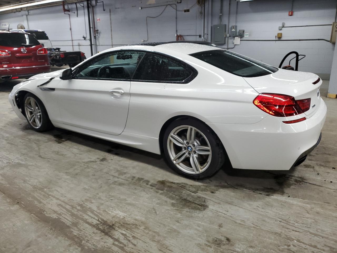2013 Bmw 650 Xi White vin: WBAYM1C58DDZ02671