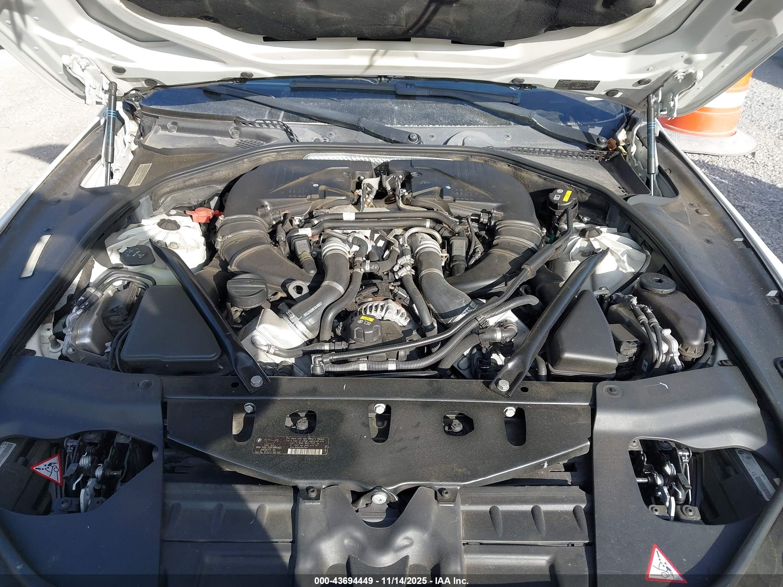 2015 Bmw 650i Xdrive White vin: WBAYP1C52FD216989