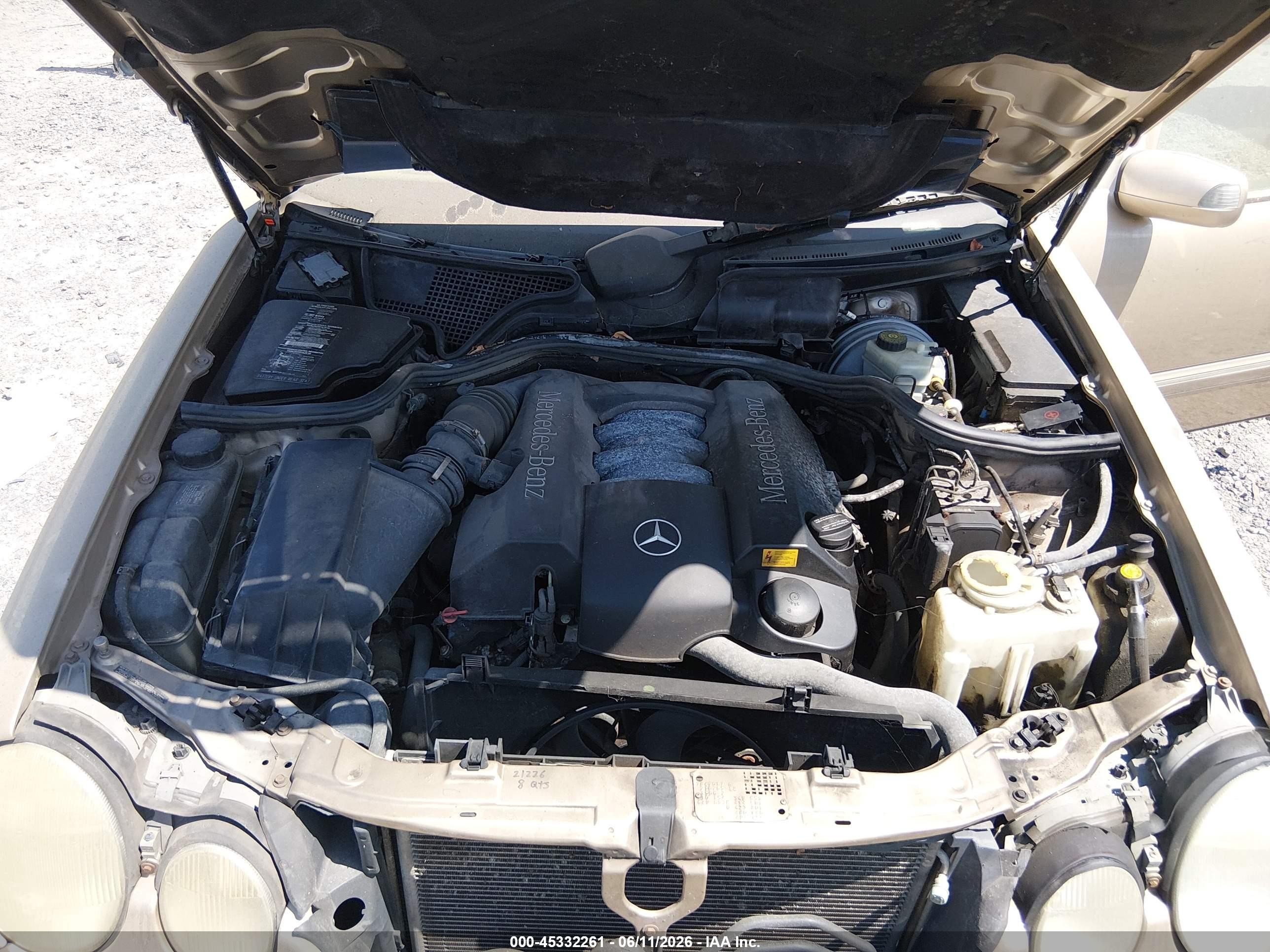 2001 Mercedes Car   Gold vin: WBDJH65J81B177840