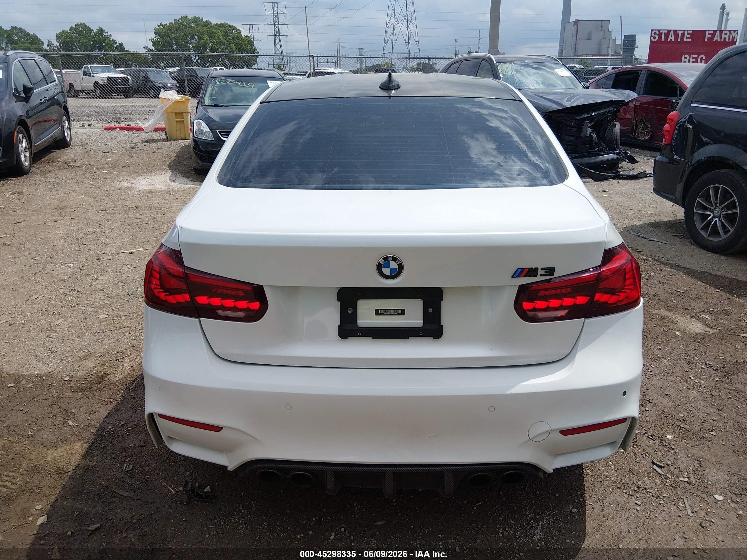 2015 Bmw M3   White vin: WBS3C9C54FP803368