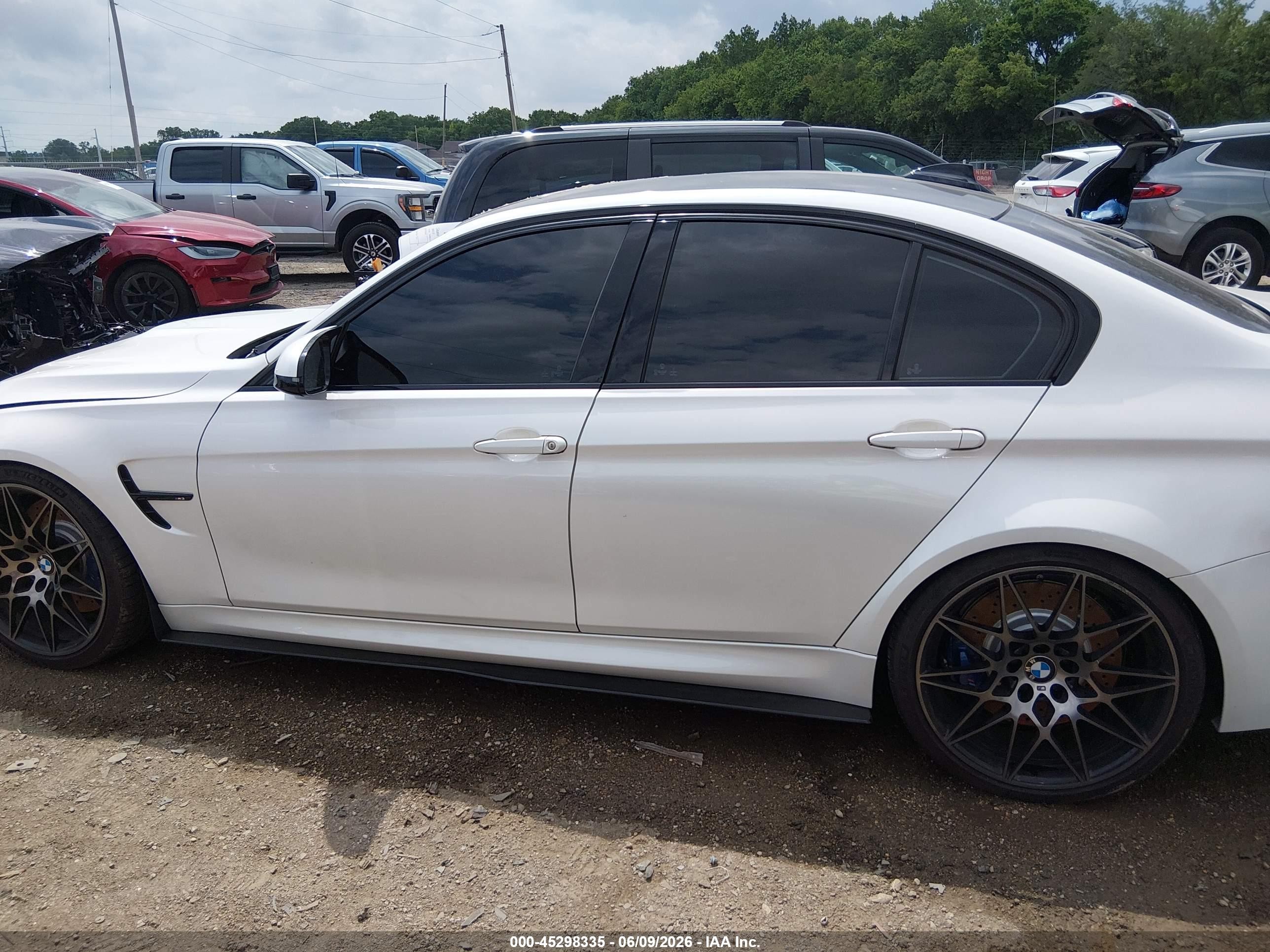 2015 Bmw M3   White vin: WBS3C9C54FP803368