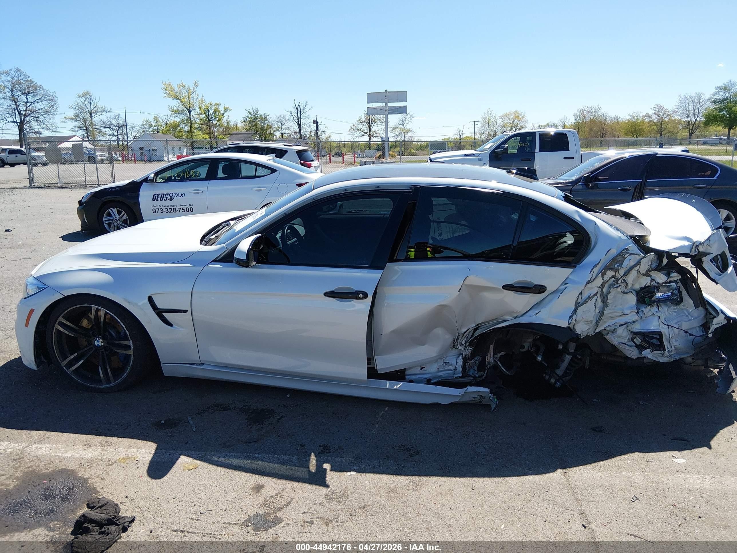 2015 Bmw M3   White vin: WBS3C9C56FP805378