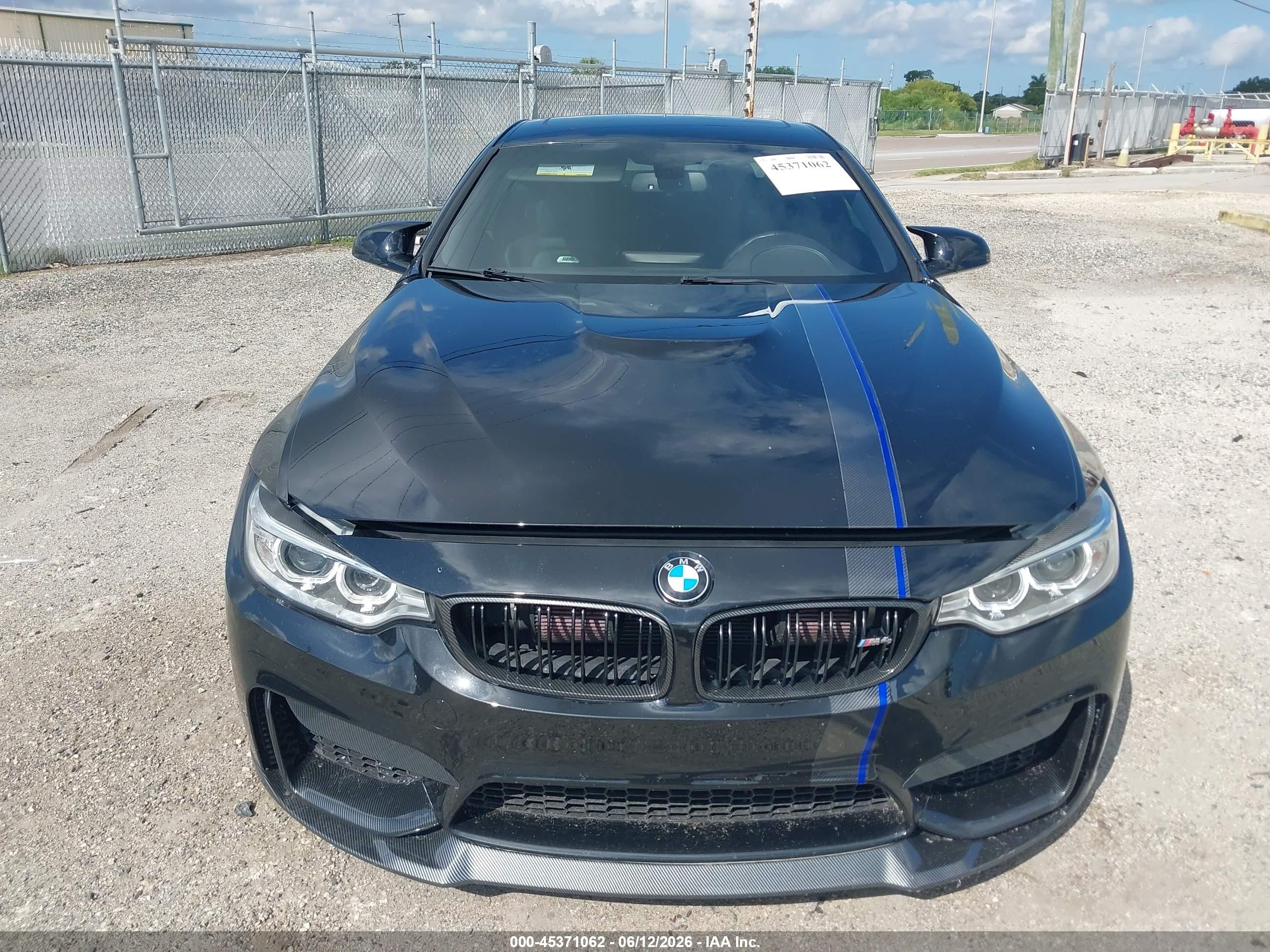 2015 Bmw M4   Black vin: WBS3R9C51FK334526