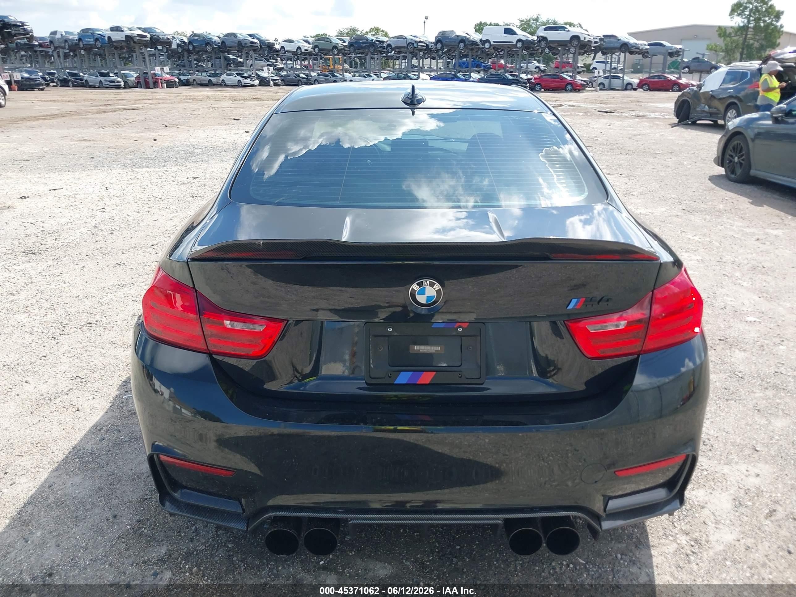 2015 Bmw M4   Black vin: WBS3R9C51FK334526