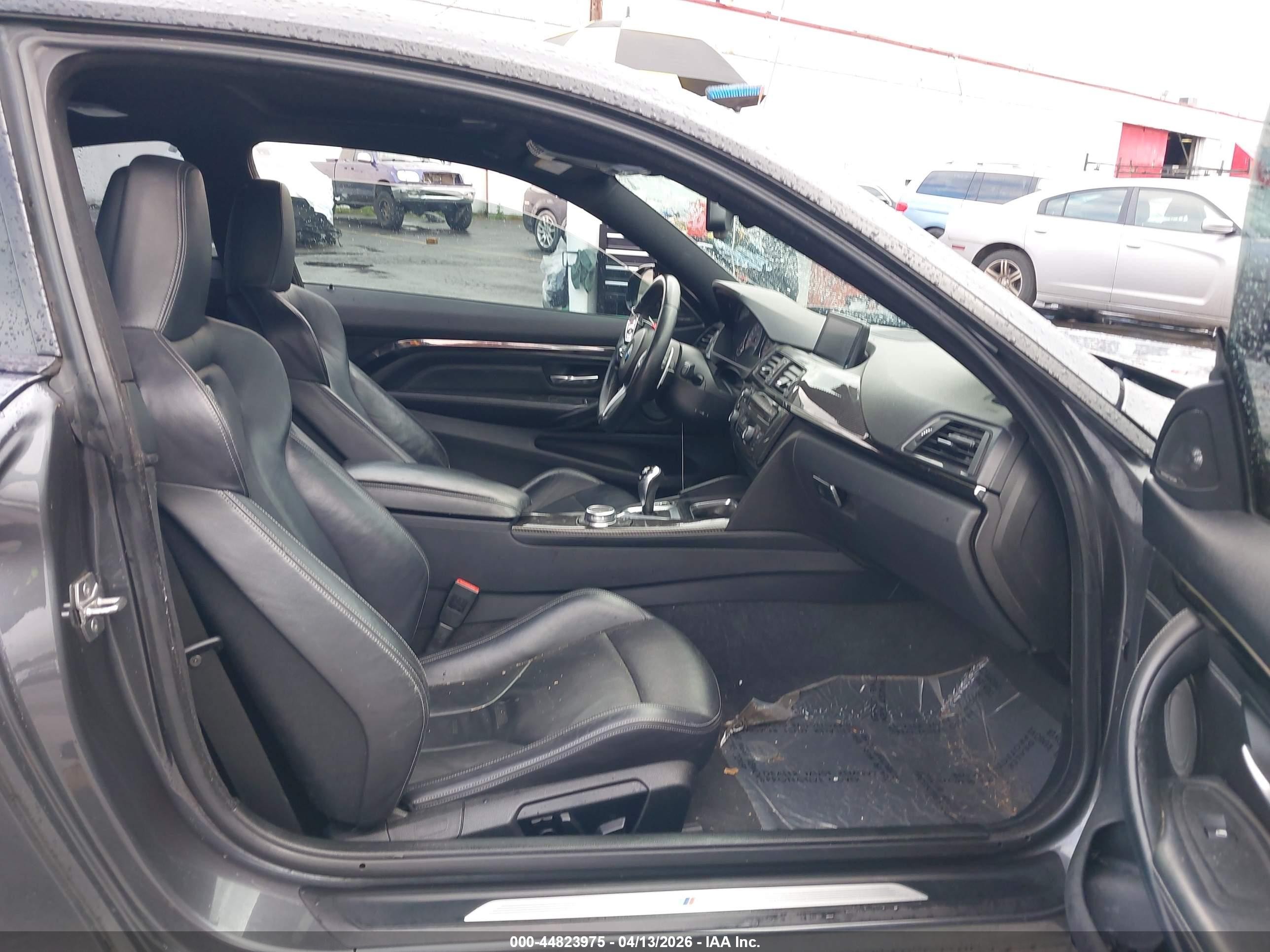 2015 Bmw M4   Black vin: WBS3R9C52FK331926