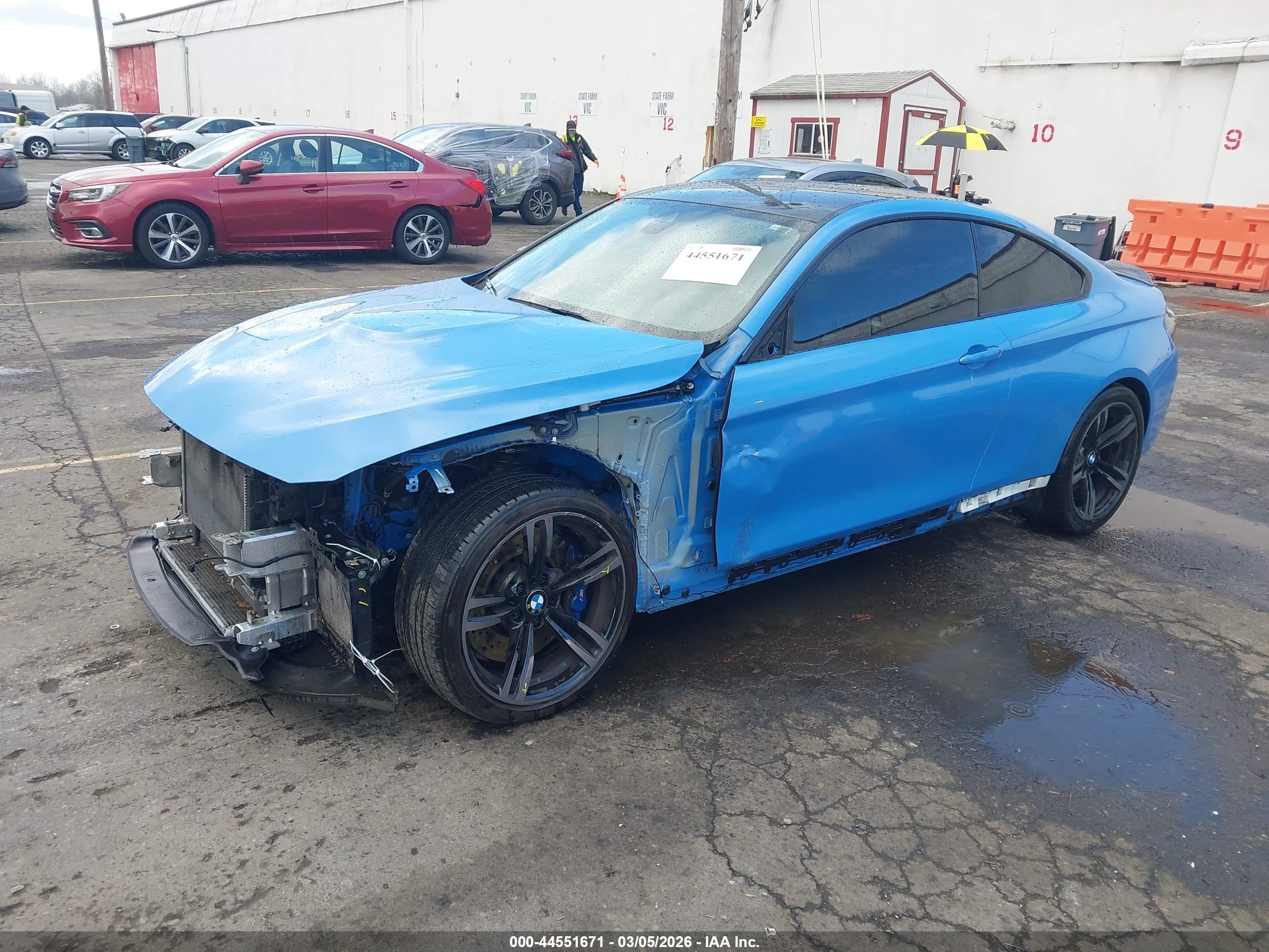 2016 Bmw M4   Blue vin: WBS3R9C52GK337999