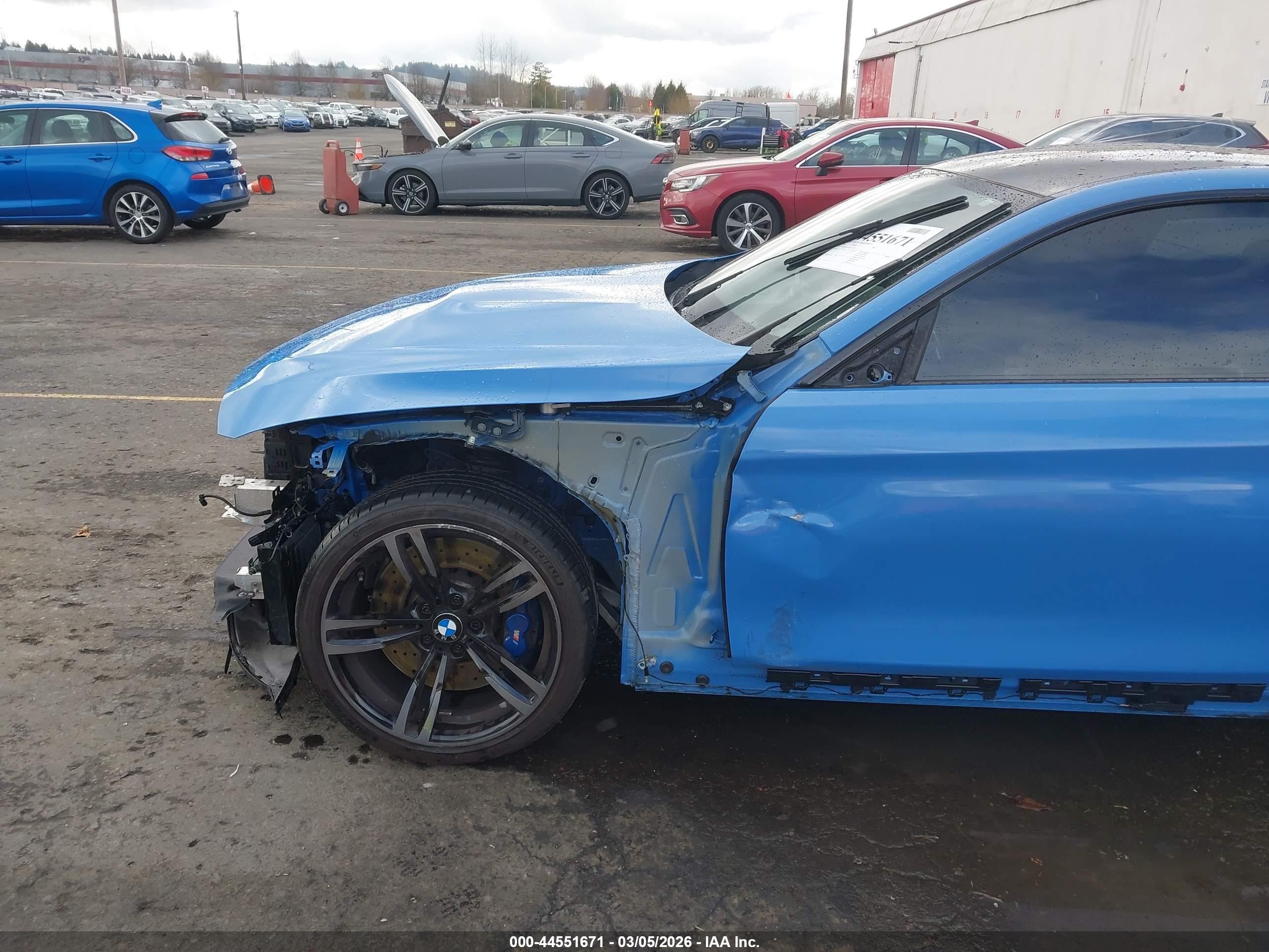 2016 Bmw M4   Blue vin: WBS3R9C52GK337999