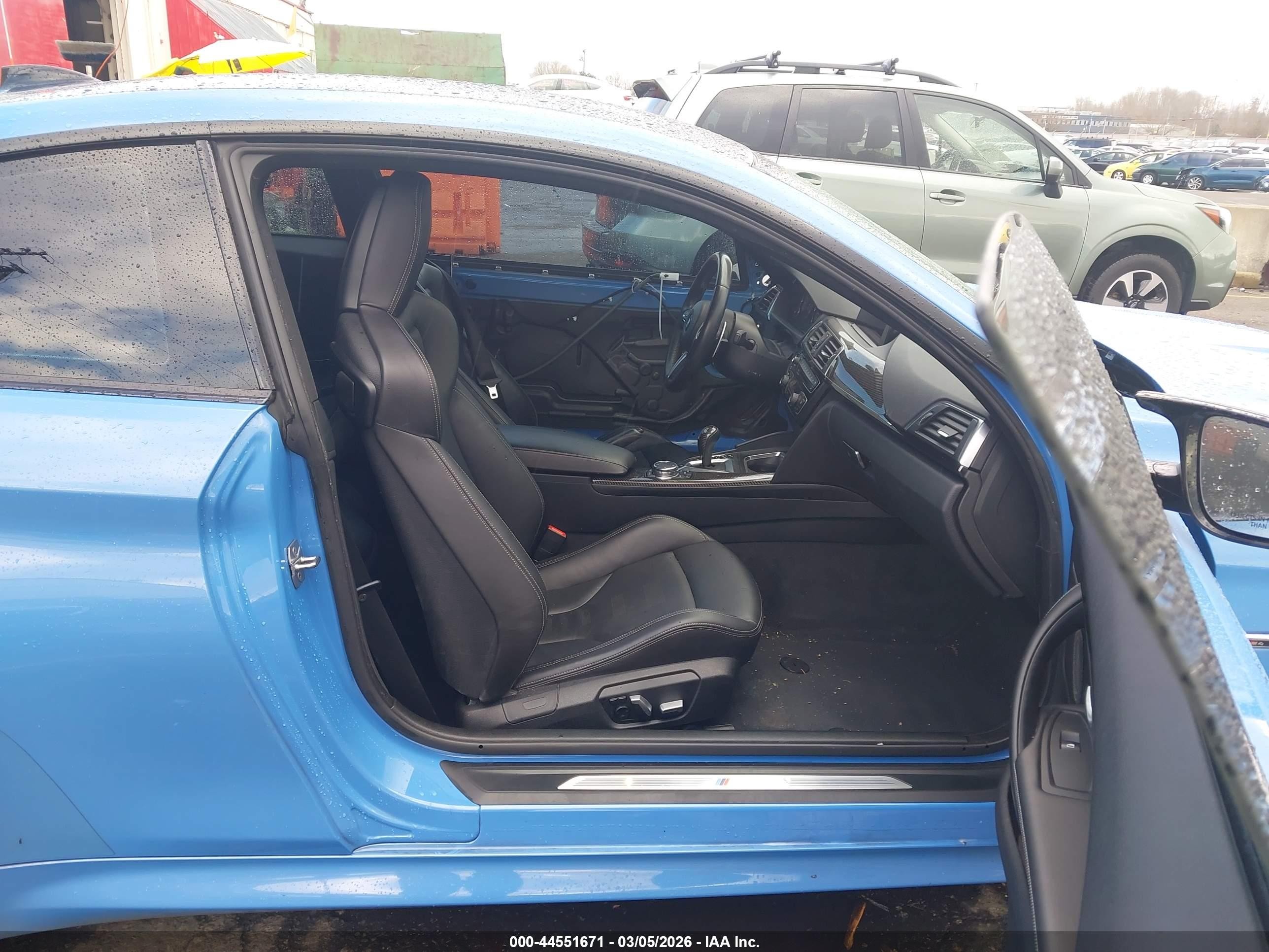 2016 Bmw M4   Blue vin: WBS3R9C52GK337999