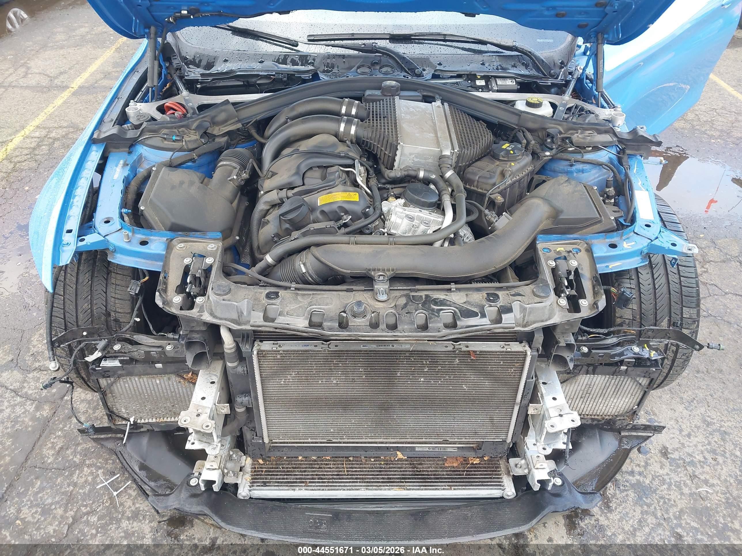 2016 Bmw M4   Blue vin: WBS3R9C52GK337999