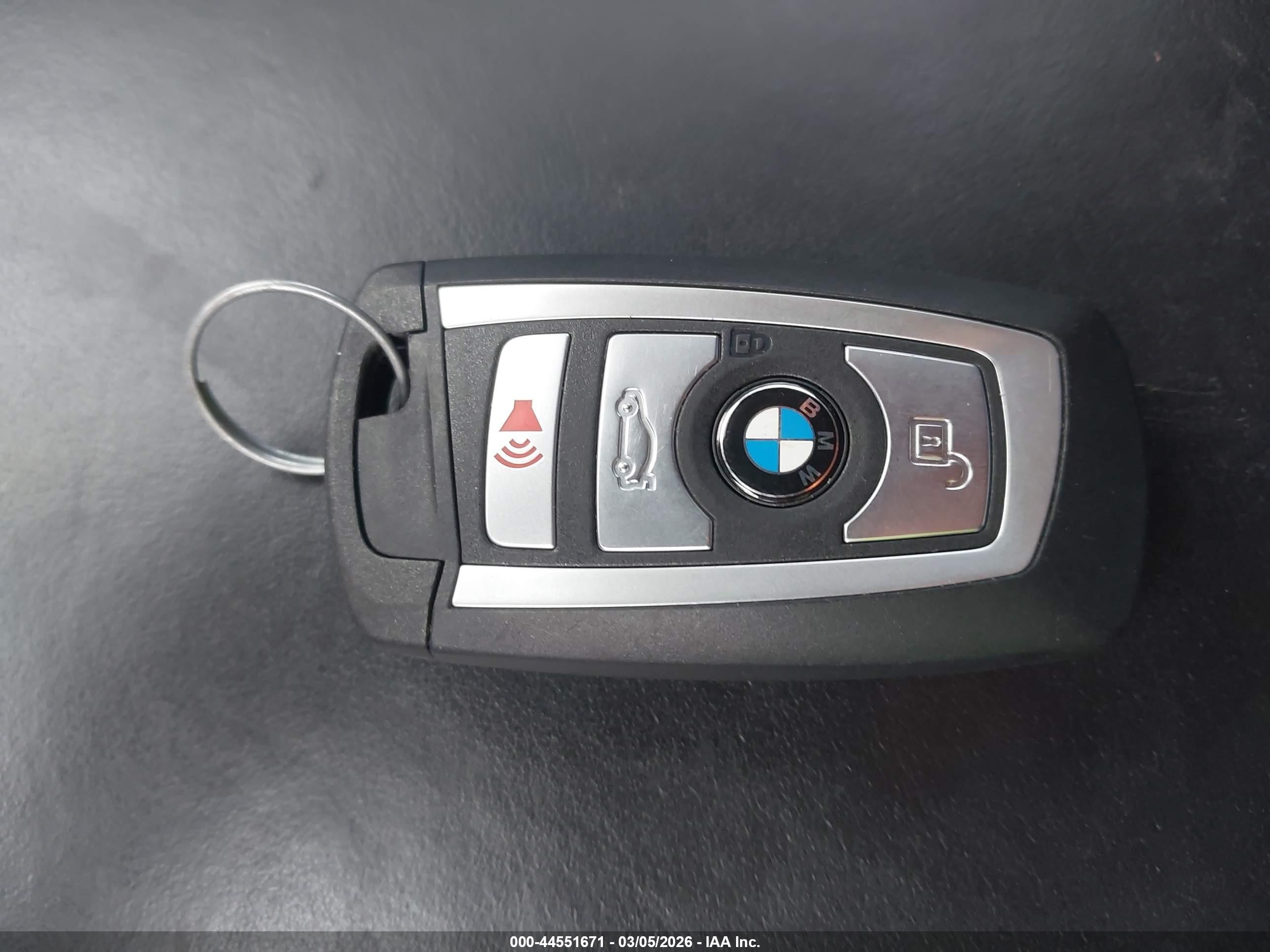 2016 Bmw M4   Blue vin: WBS3R9C52GK337999