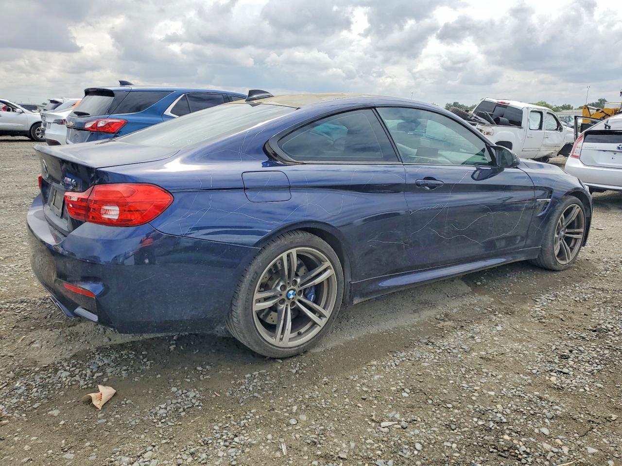 2015 Bmw M4 Blue vin: WBS3R9C53FK330588