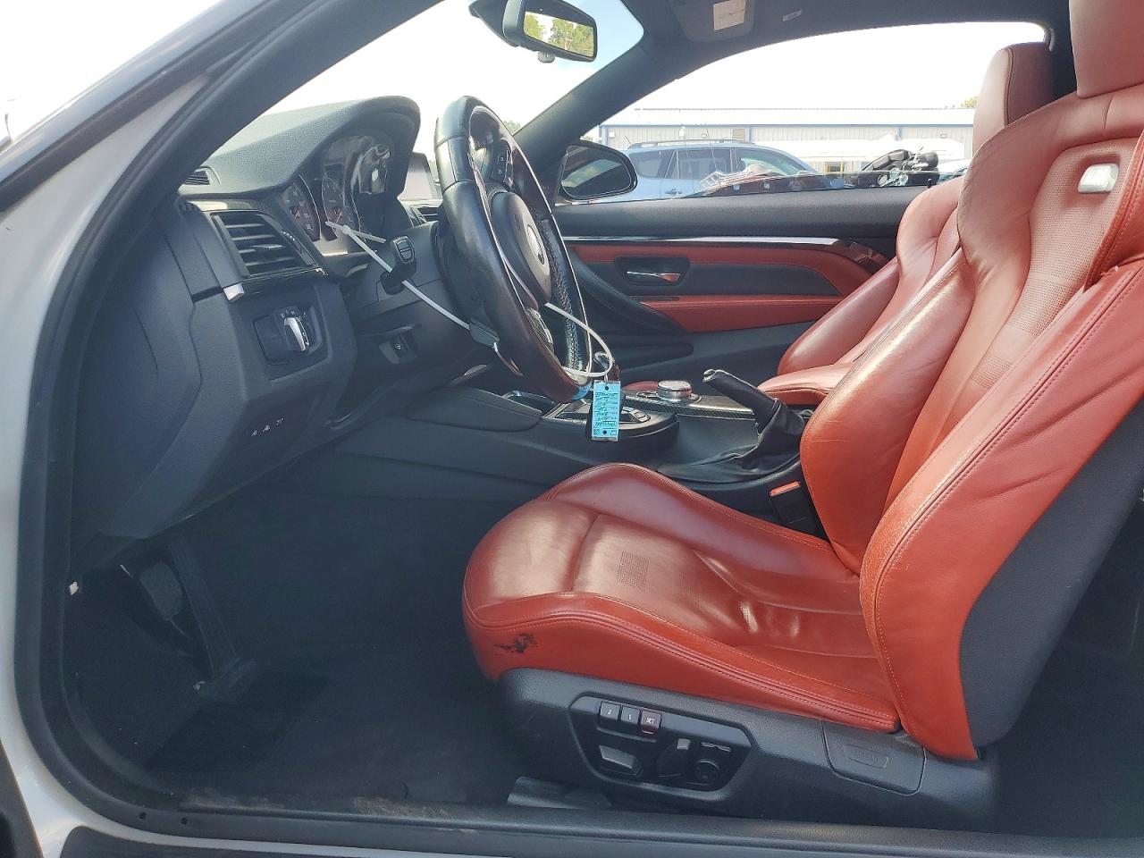 2015 Bmw M4 Белый vin: WBS3R9C53FK332535