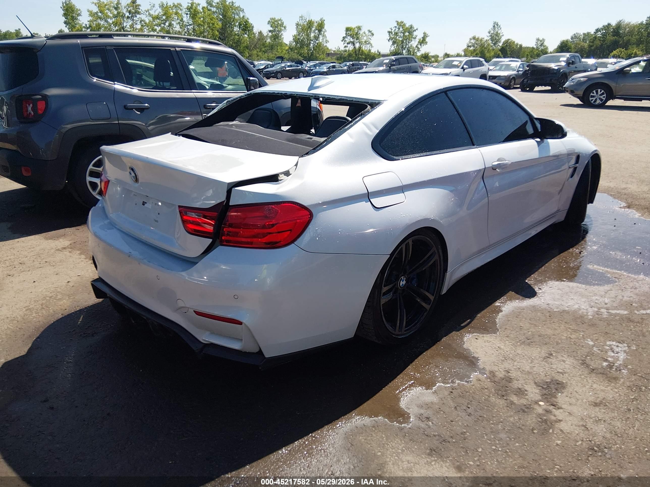 2015 Bmw M4 White vin: WBS3R9C54FK331216