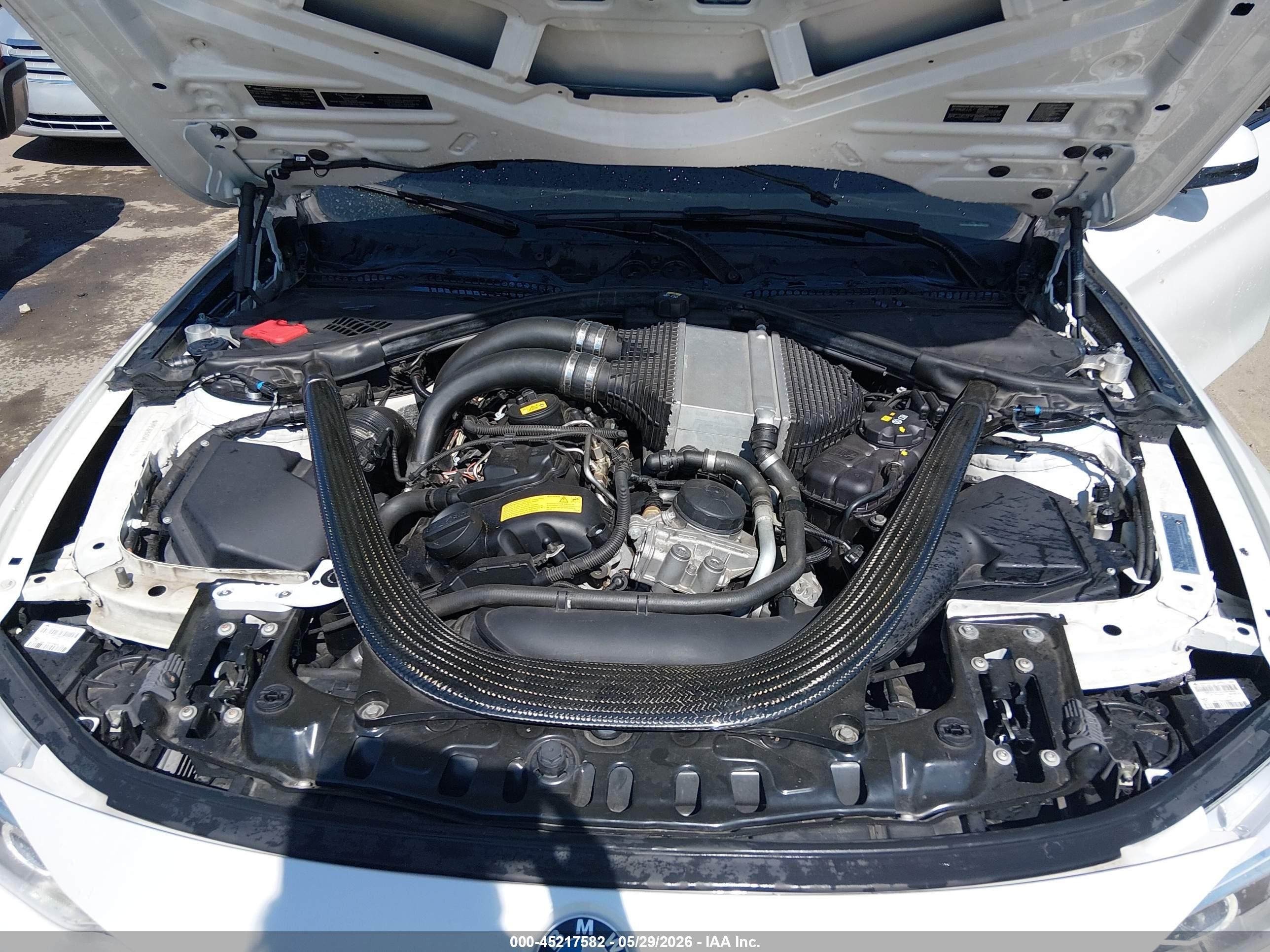 2015 Bmw M4 White vin: WBS3R9C54FK331216