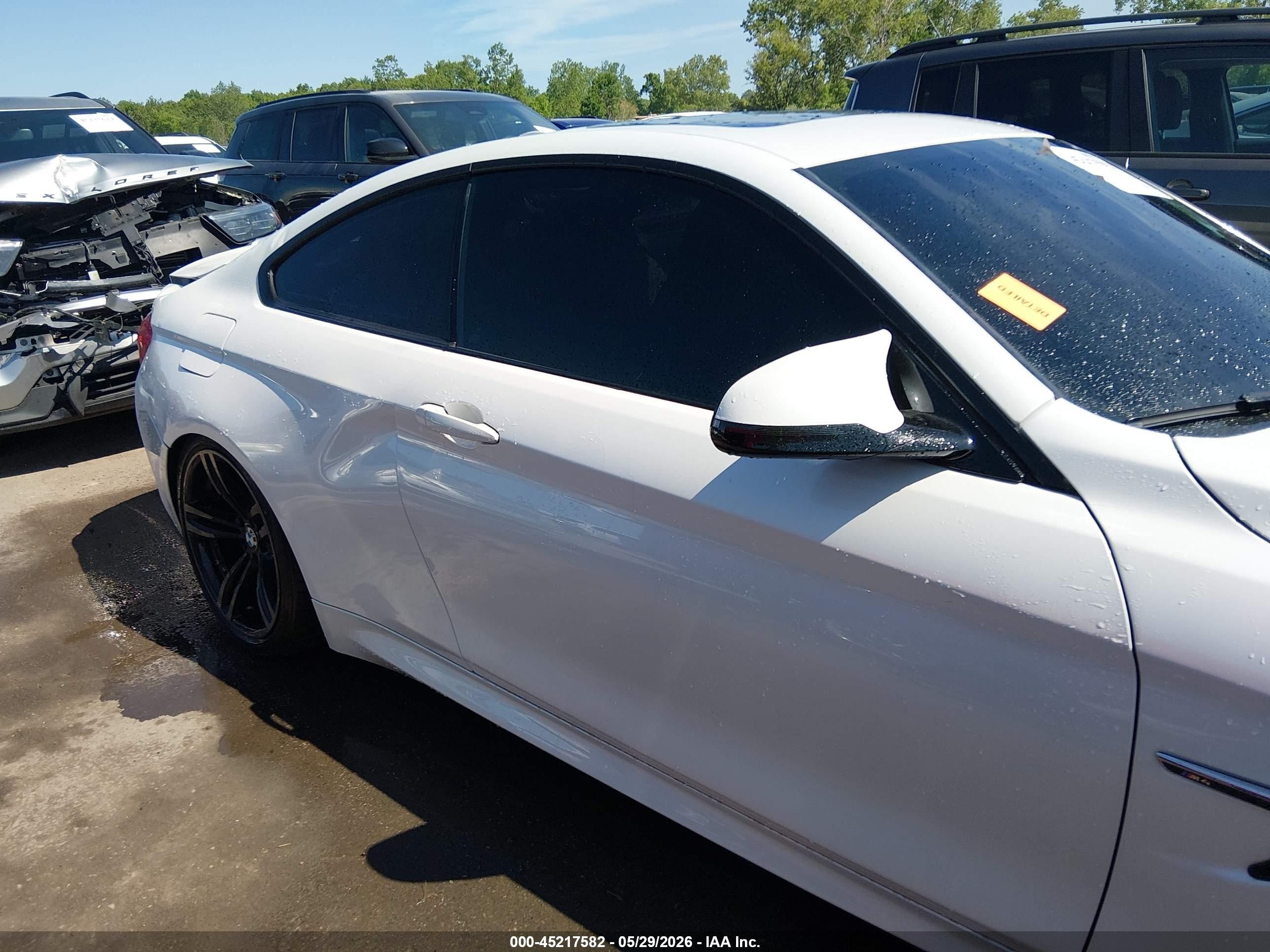 2015 Bmw M4 White vin: WBS3R9C54FK331216