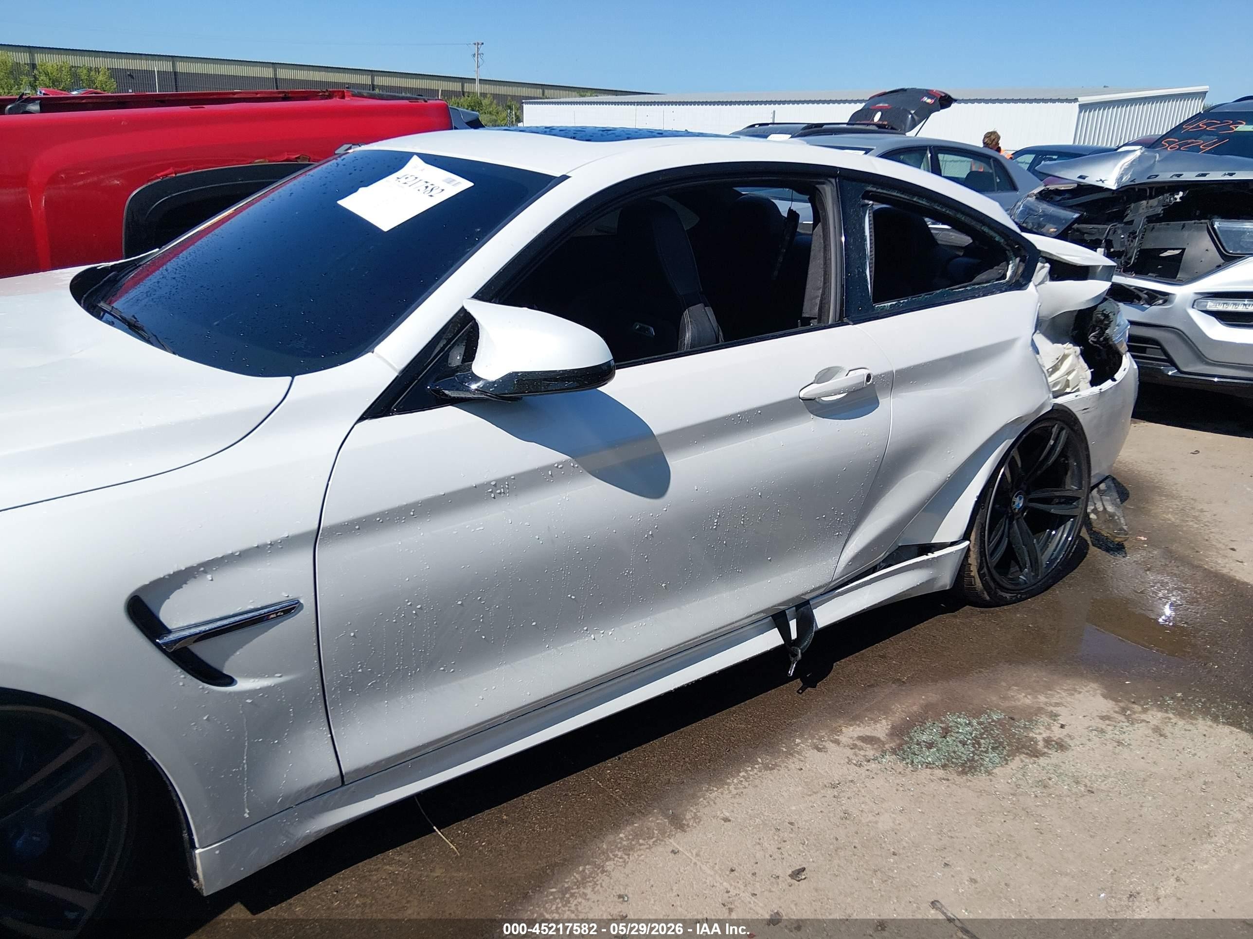 2015 Bmw M4 White vin: WBS3R9C54FK331216