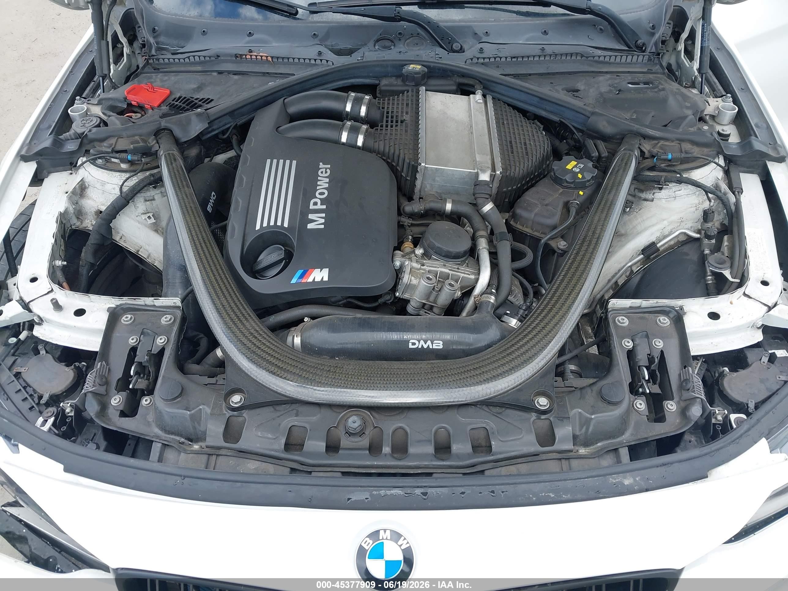 2015 Bmw M4 Белый vin: WBS3R9C55FK330432