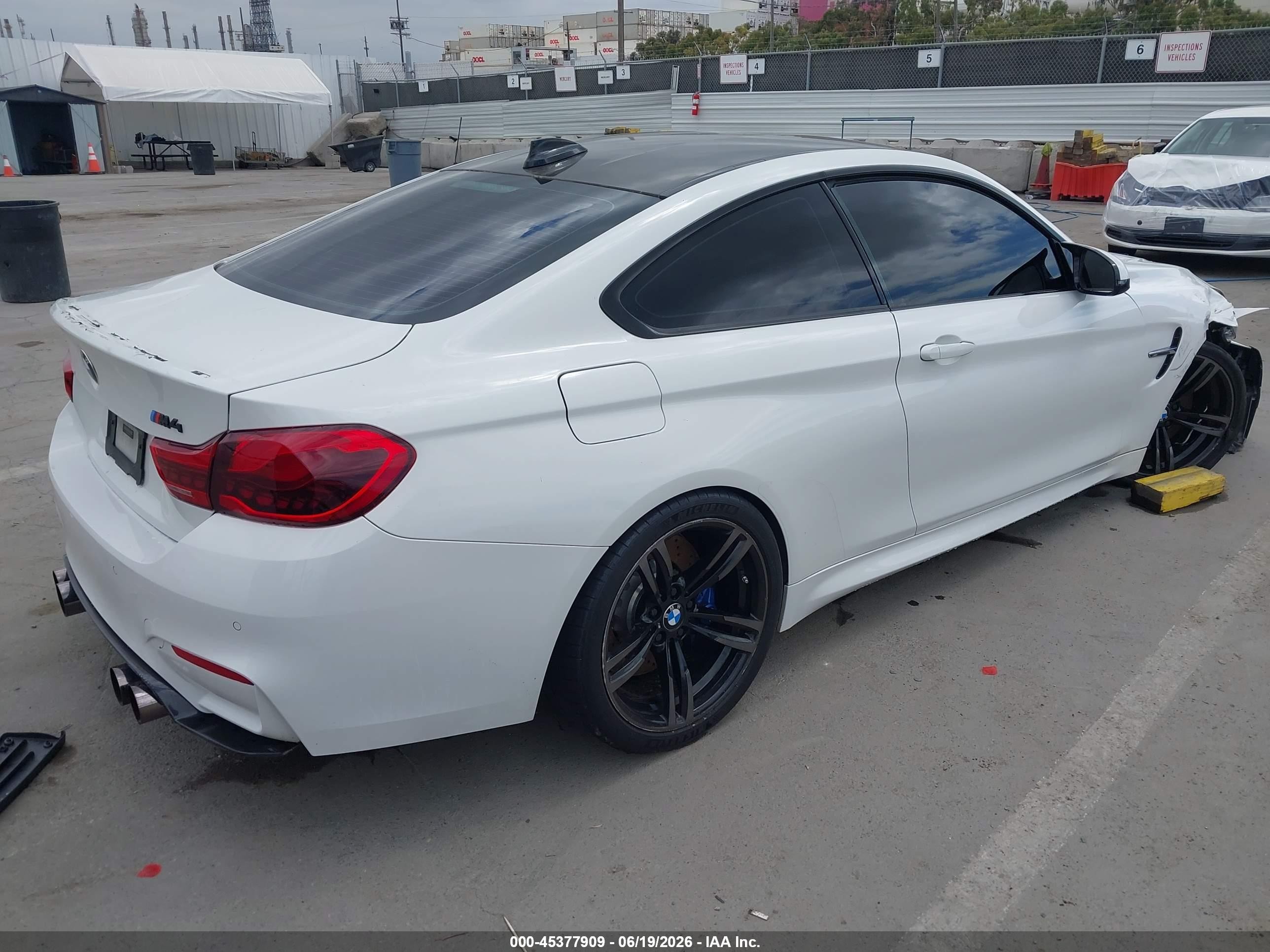 2015 Bmw M4 Белый vin: WBS3R9C55FK330432