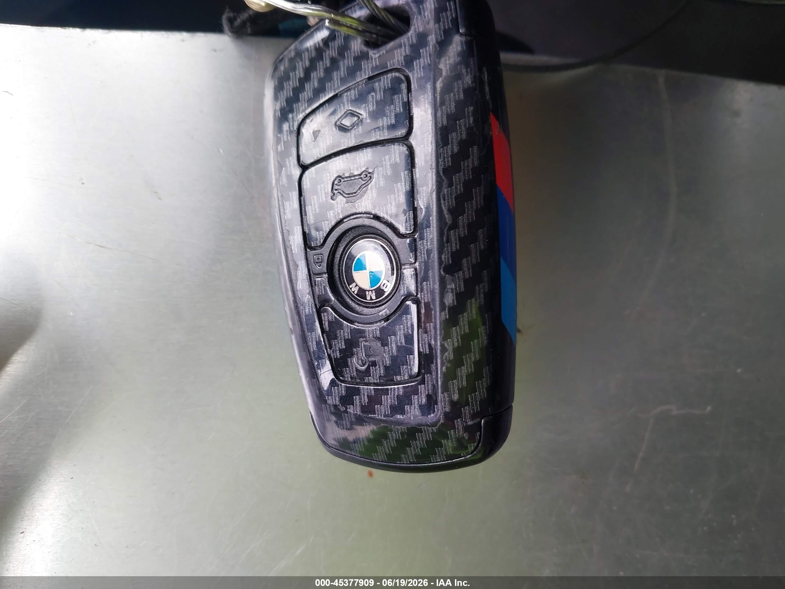 2015 Bmw M4 Белый vin: WBS3R9C55FK330432