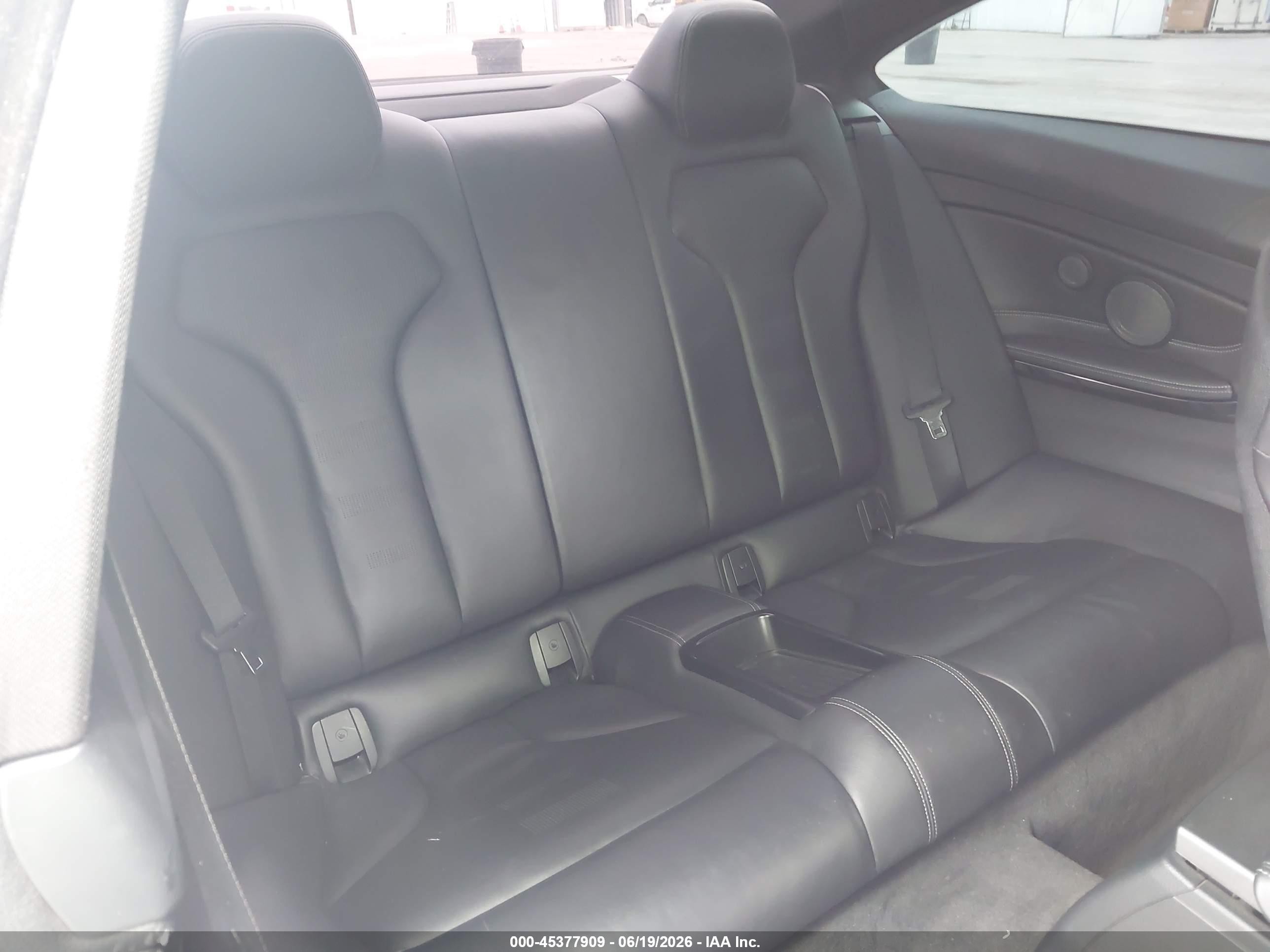 2015 Bmw M4 Белый vin: WBS3R9C55FK330432