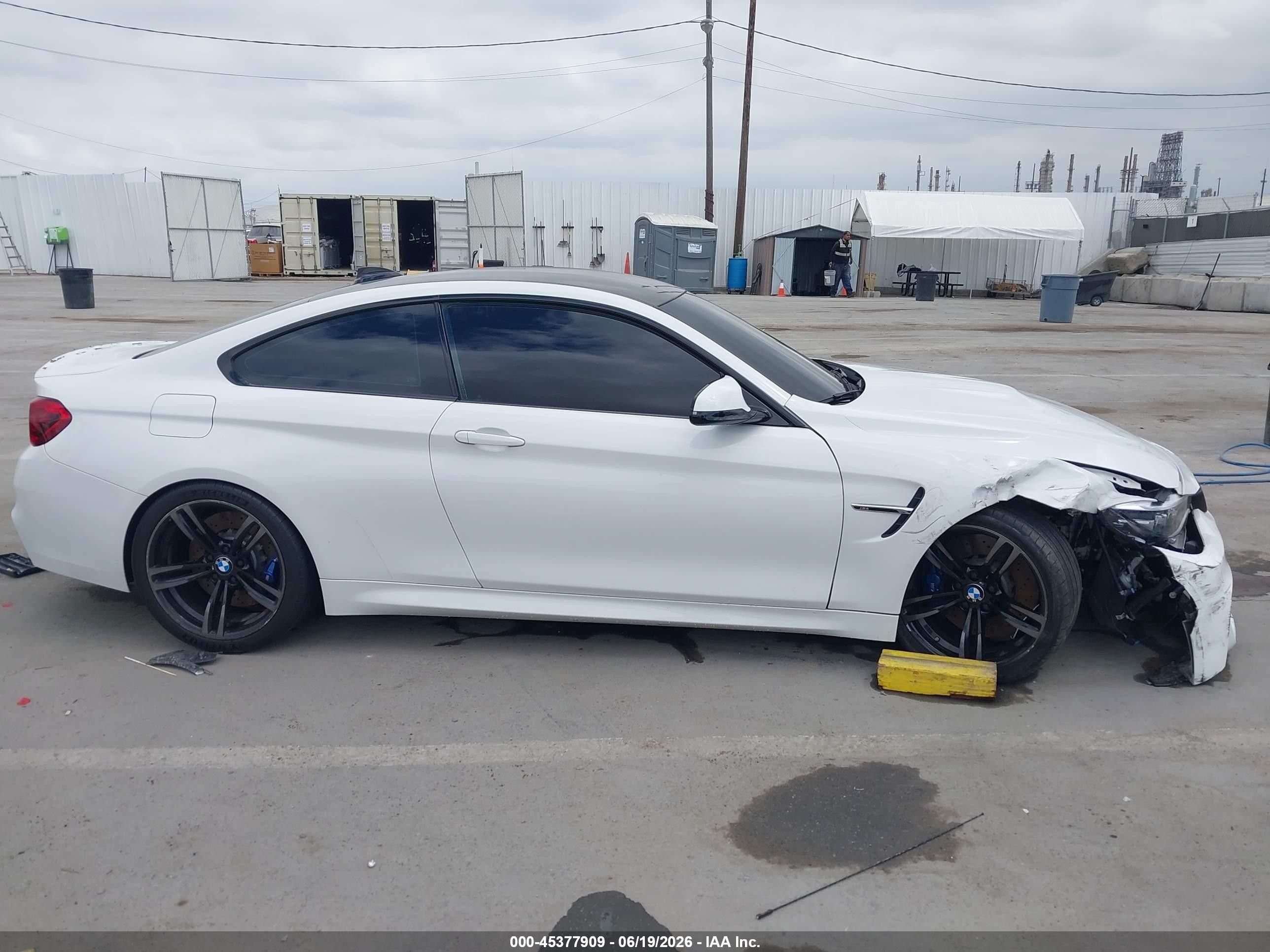 2015 Bmw M4 Белый vin: WBS3R9C55FK330432