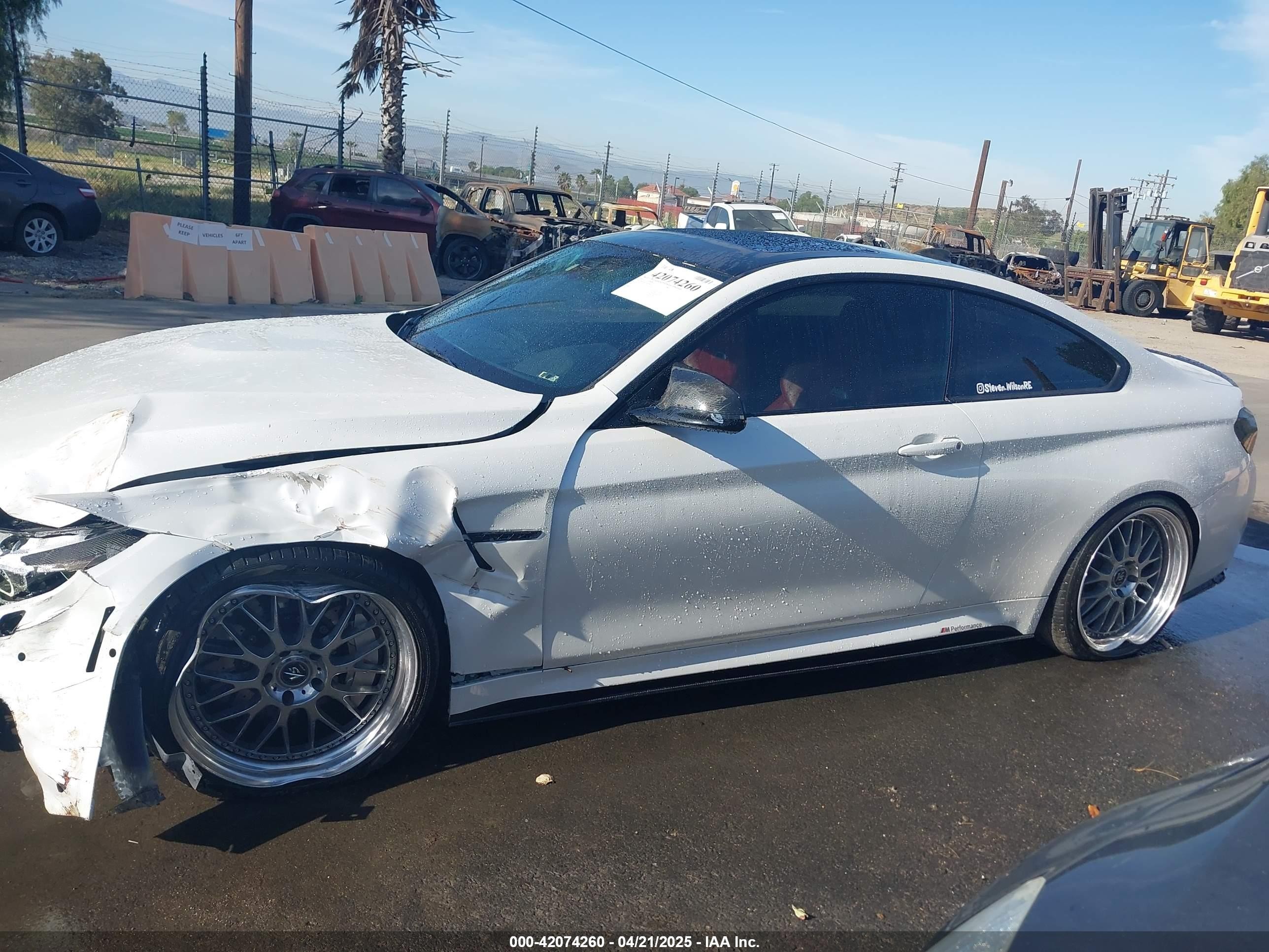 2016 Bmw M4   Белый vin: WBS3R9C57GK708526