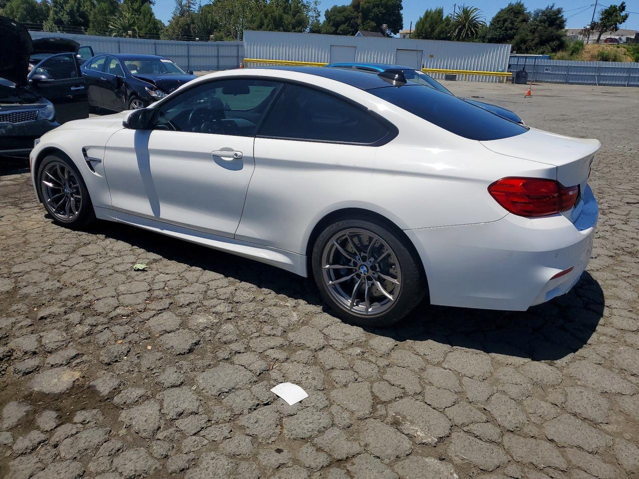 2015 Bmw M4 Белый vin: WBS3R9C58FK330070