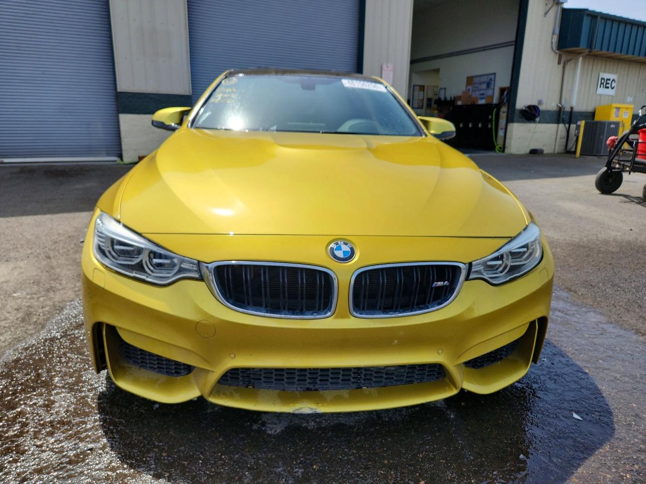 2015 Bmw M4 Competition Gold vin: WBS3R9C59FK332085
