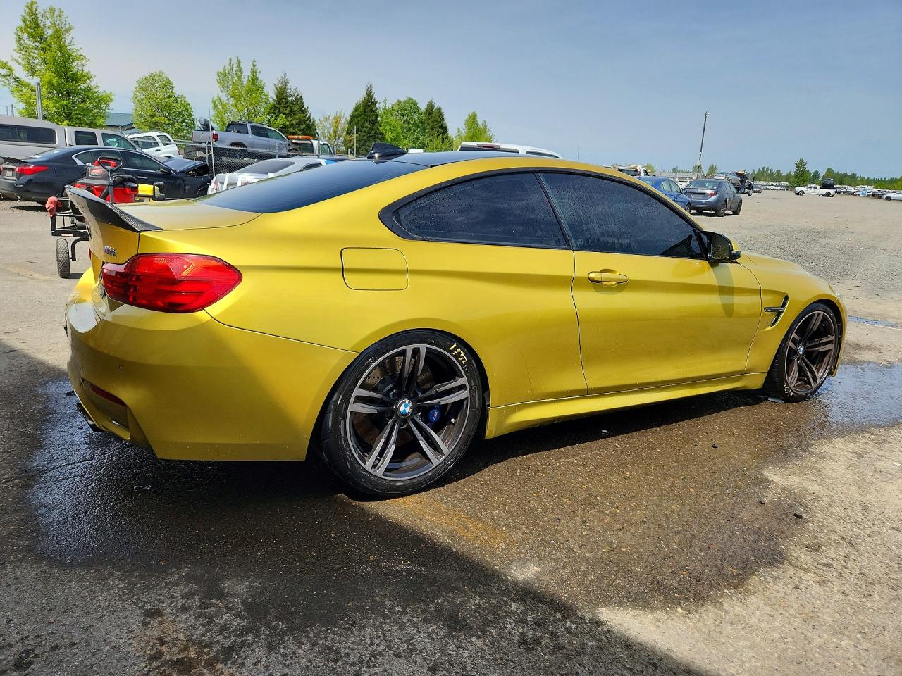 2015 Bmw M4 Competition Gold vin: WBS3R9C59FK332085