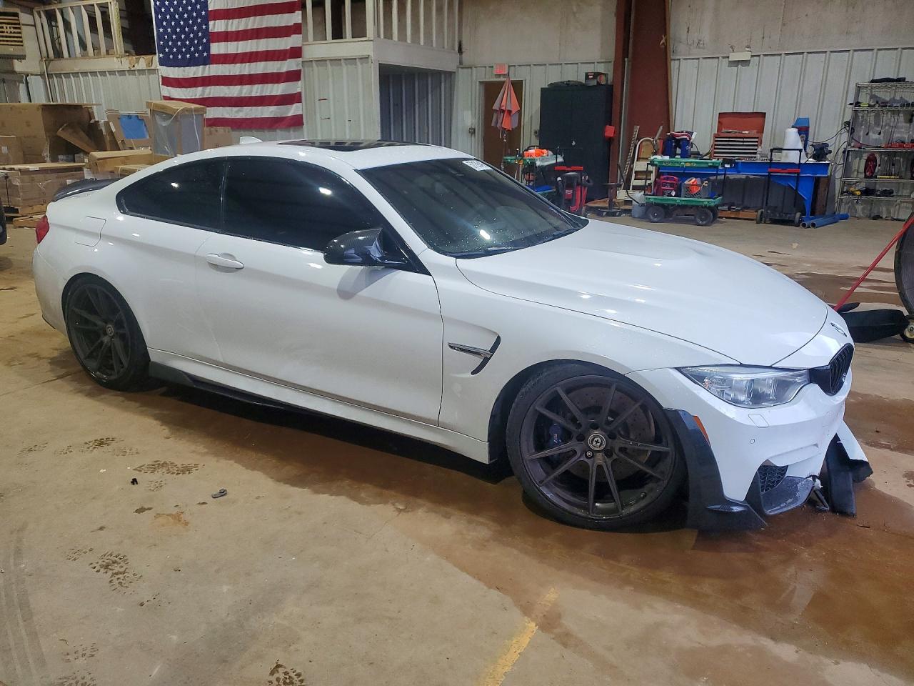 2015 Bmw M4 Белый vin: WBS3R9C59FK333169