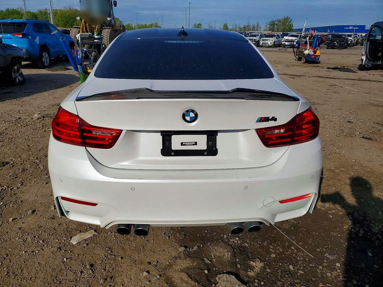 2015 Bmw M4 White vin: WBS3R9C5XFK329941