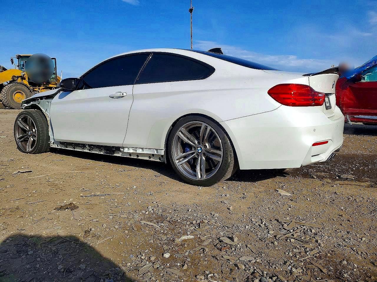 2015 Bmw M4 White vin: WBS3R9C5XFK329941
