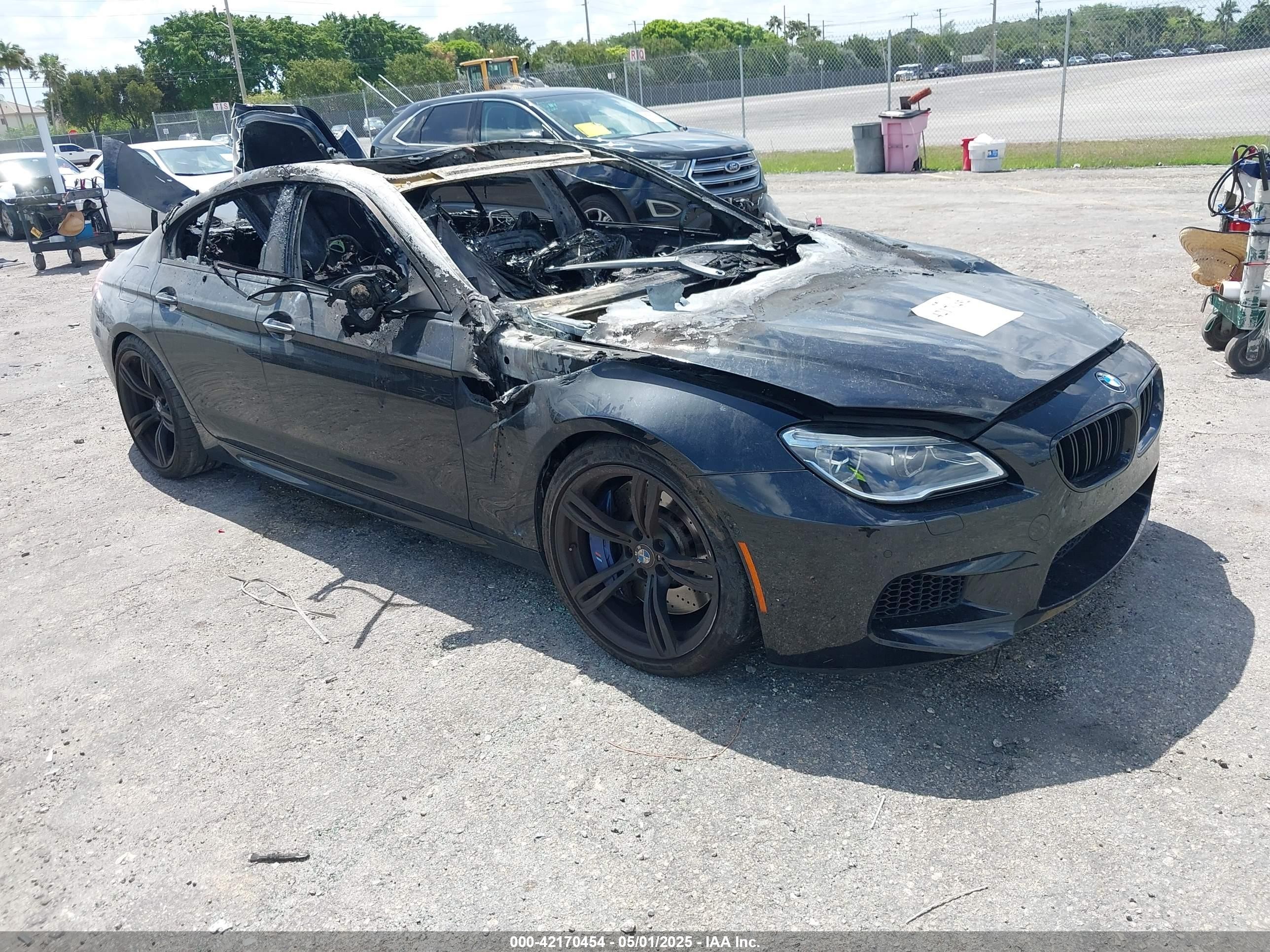 2019 Bmw M6   Black vin: WBS6E9C59KG808373