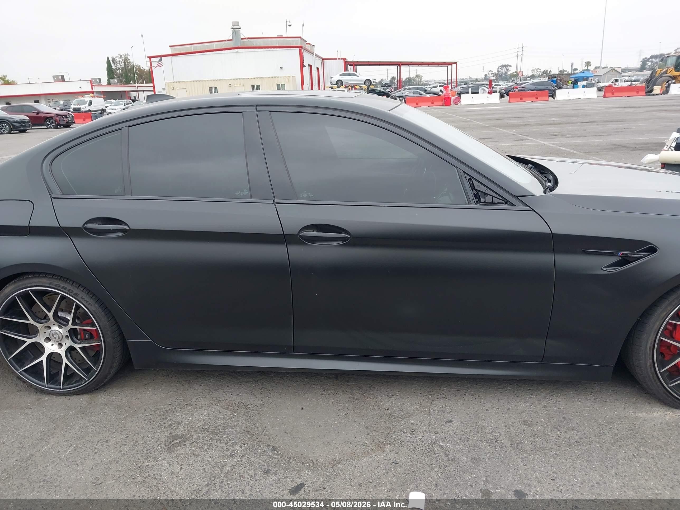 2021 Bmw M5   Черный vin: WBS83CH06MCH06521