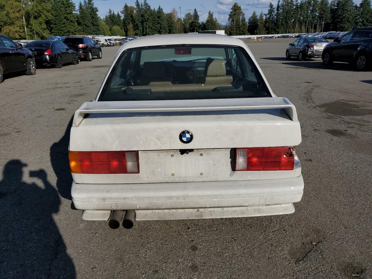 1988 Bmw M3 White vin: WBSAK0307J2197936