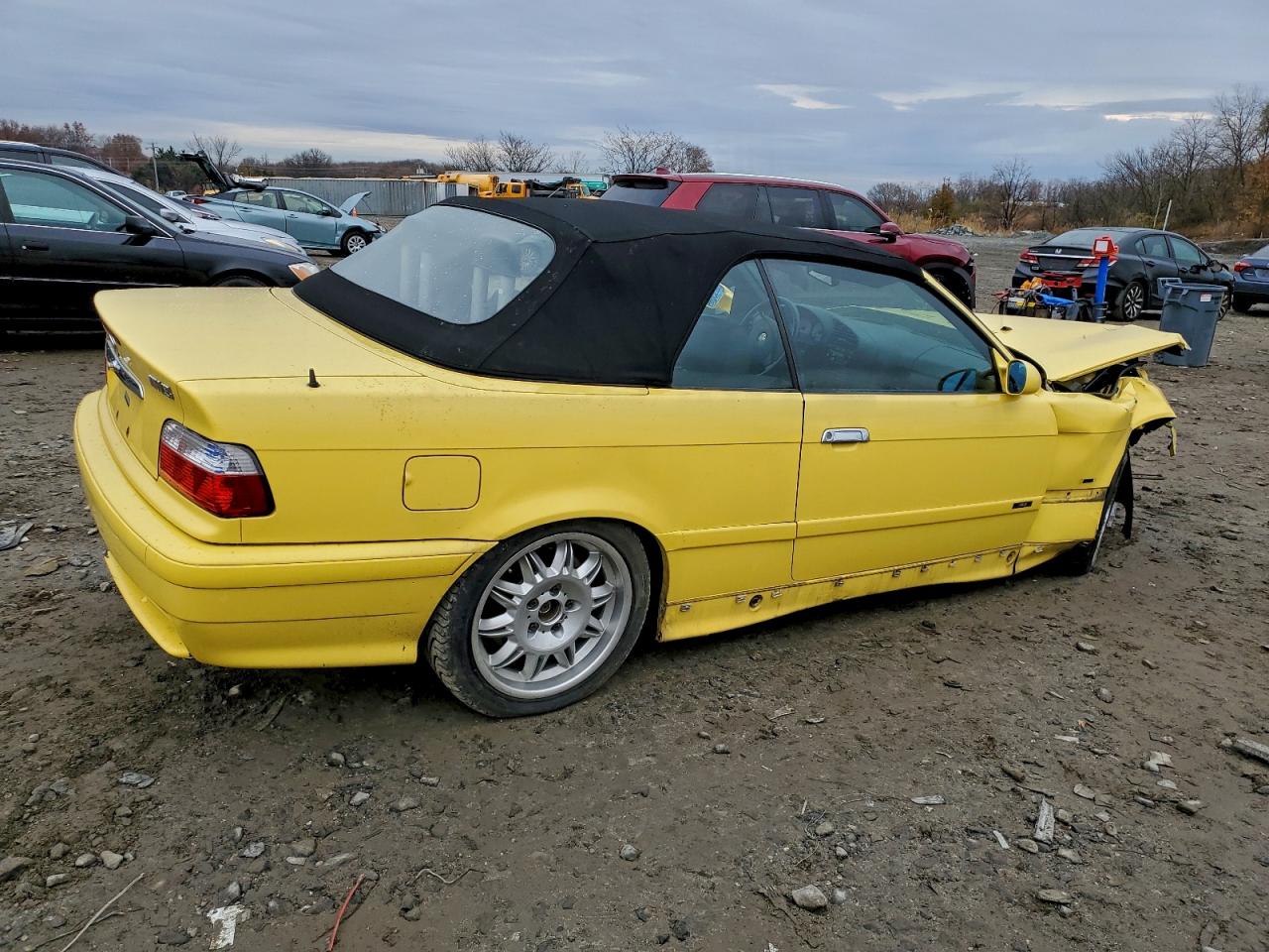 1998 Bmw M3 Automatic Yellow vin: WBSBK033XWEC38650
