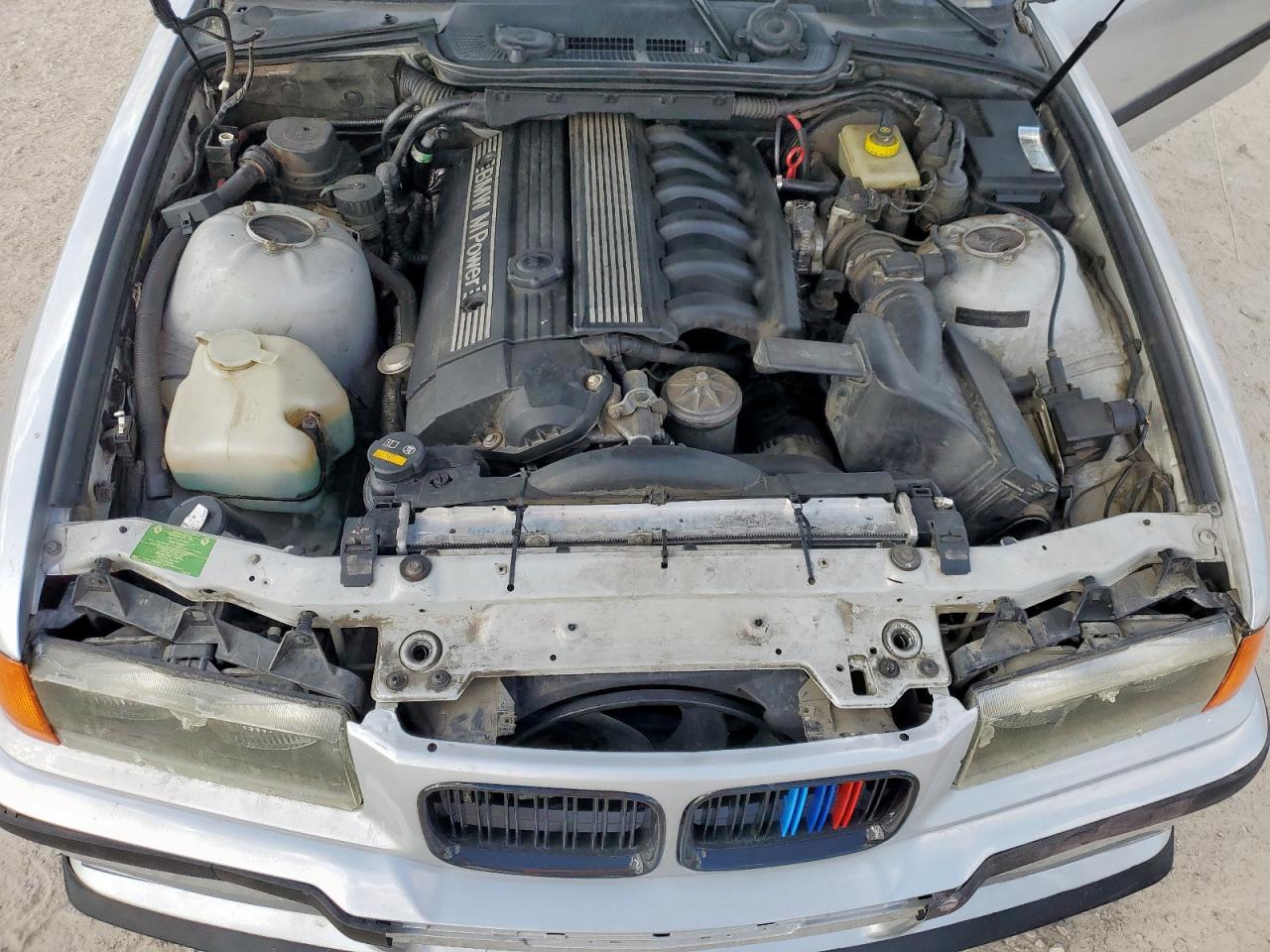 1998 Bmw M3 Automatic Silver vin: WBSBK033XWEC39667