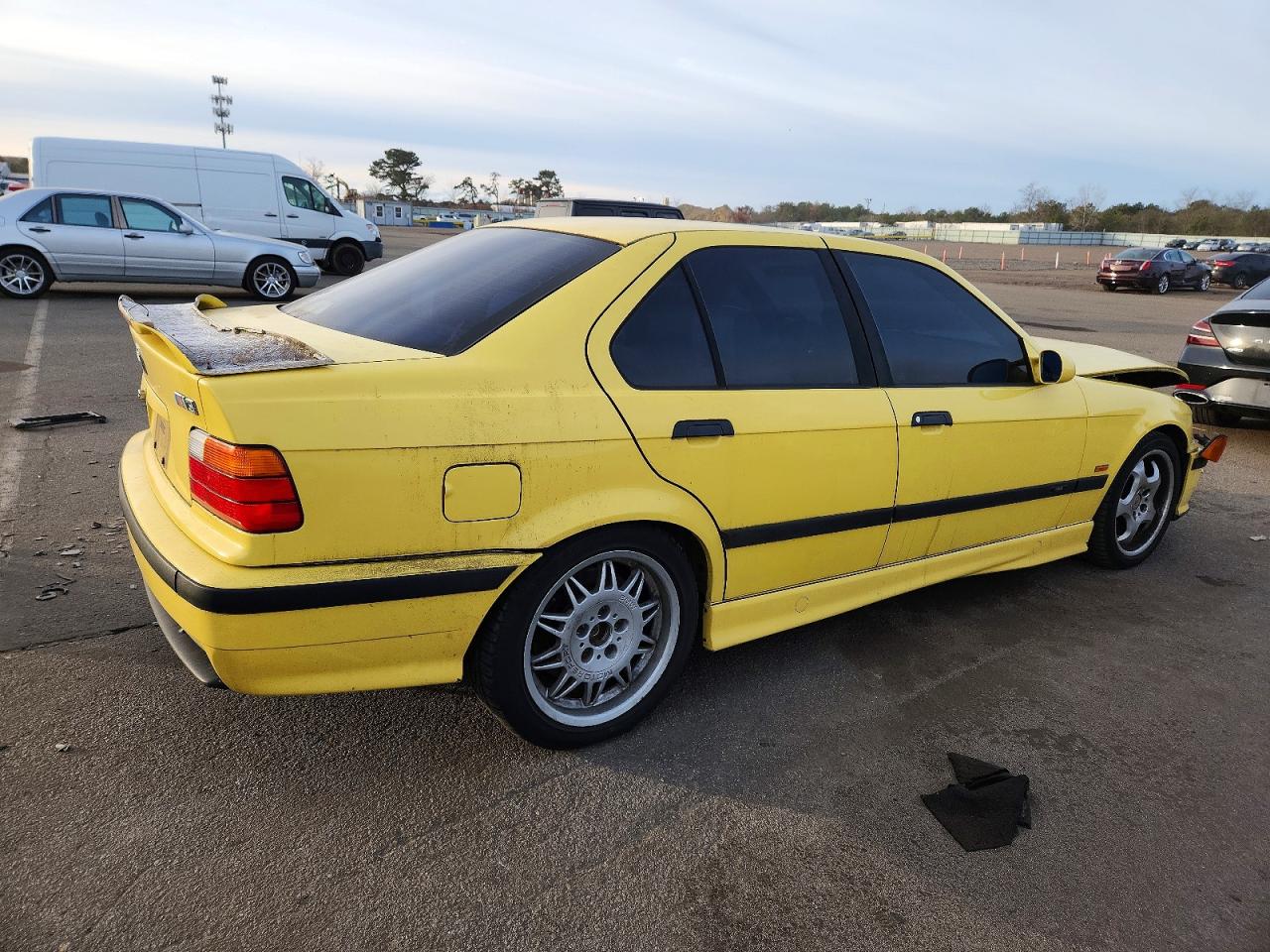 1998 Bmw M3 Automatic Yellow vin: WBSCD0324WEE14033