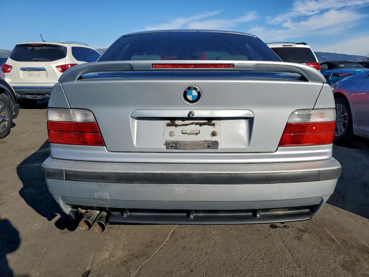 1998 Bmw M3 Серебряный vin: WBSCD9320WEE08394