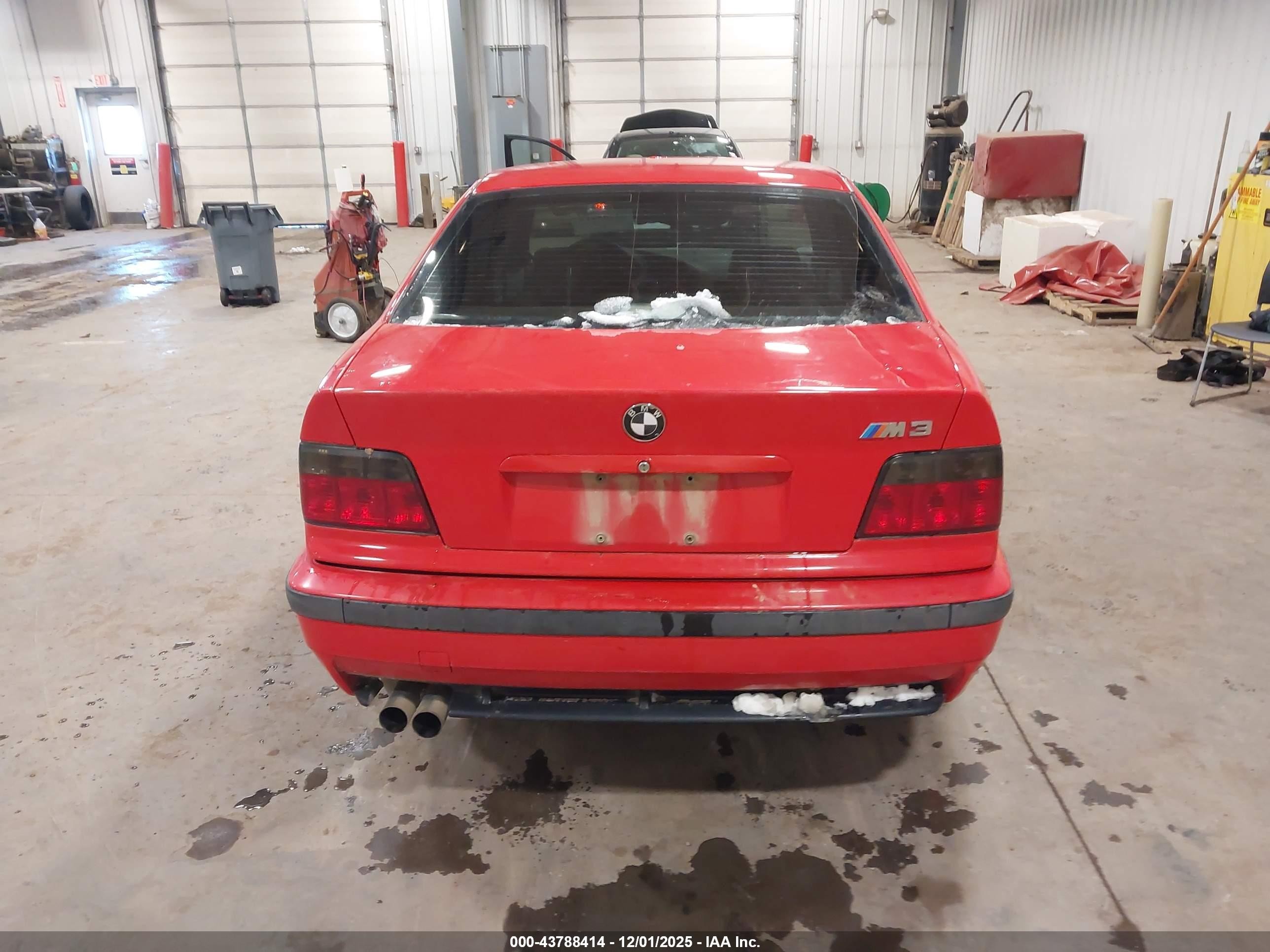 1998 Bmw M3   Red vin: WBSCD9320WEE08539