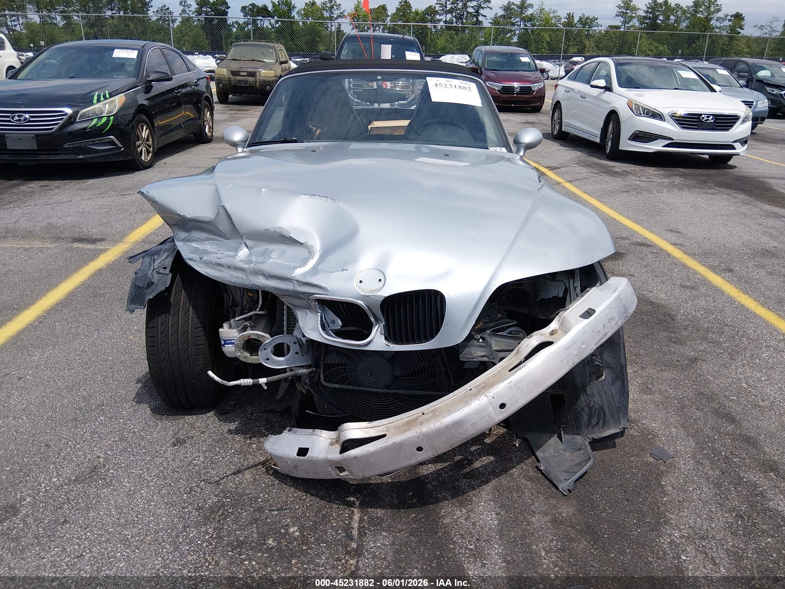 1999 Bmw M   Серебряный vin: WBSCK9335XLC89558