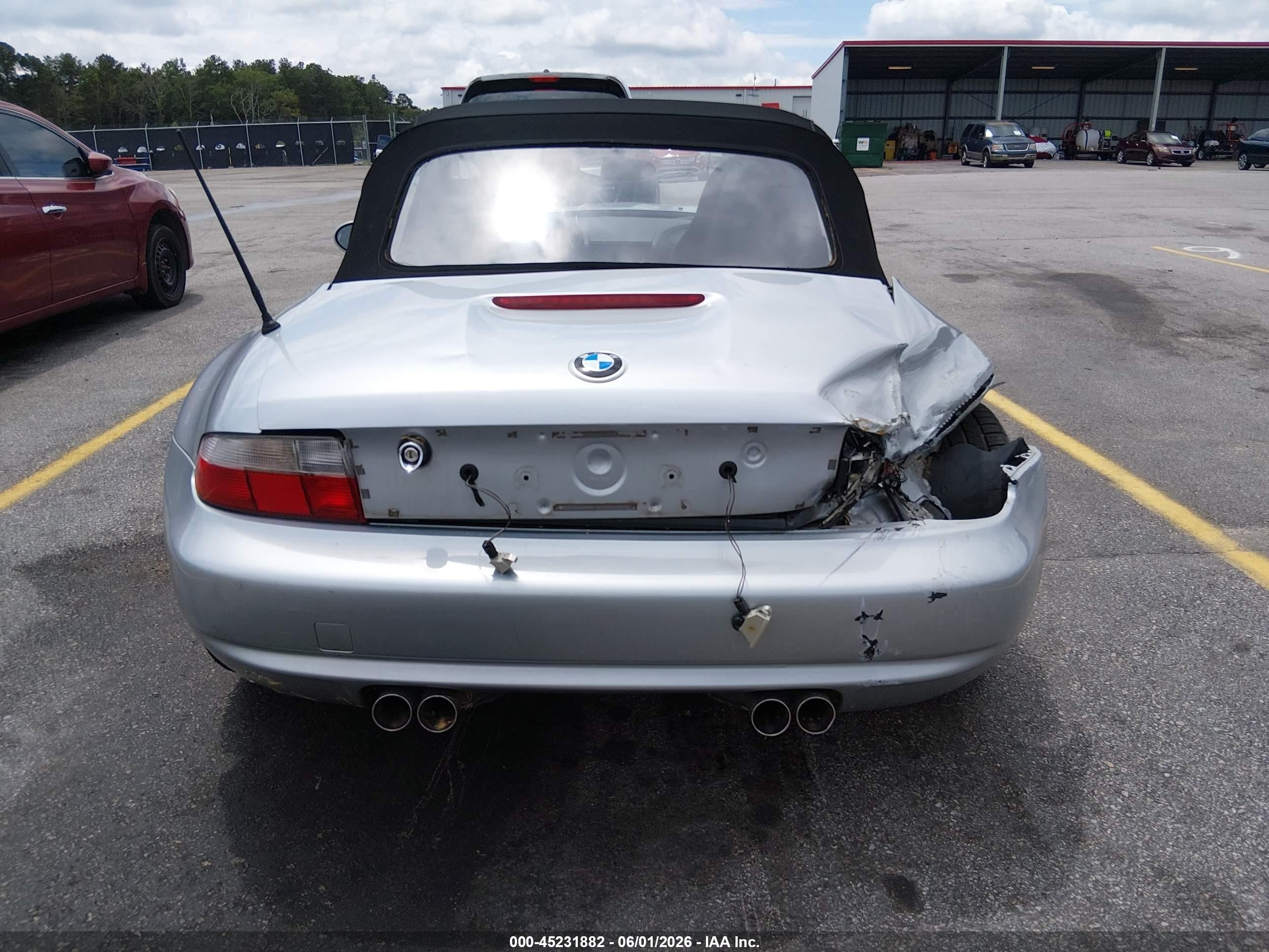 1999 Bmw M   Серебряный vin: WBSCK9335XLC89558