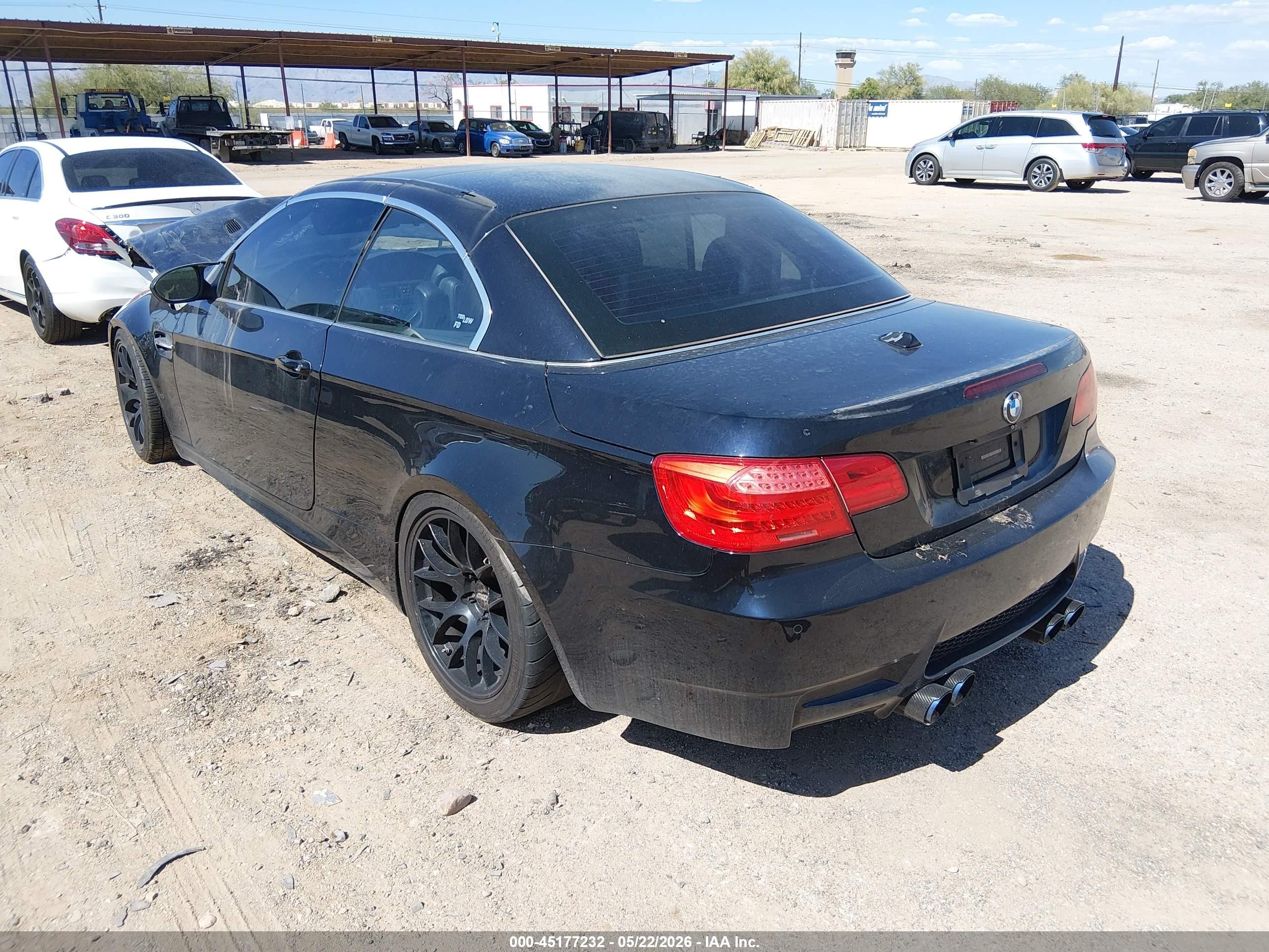 2011 Bmw M3   Black vin: WBSDX9C50BE585007