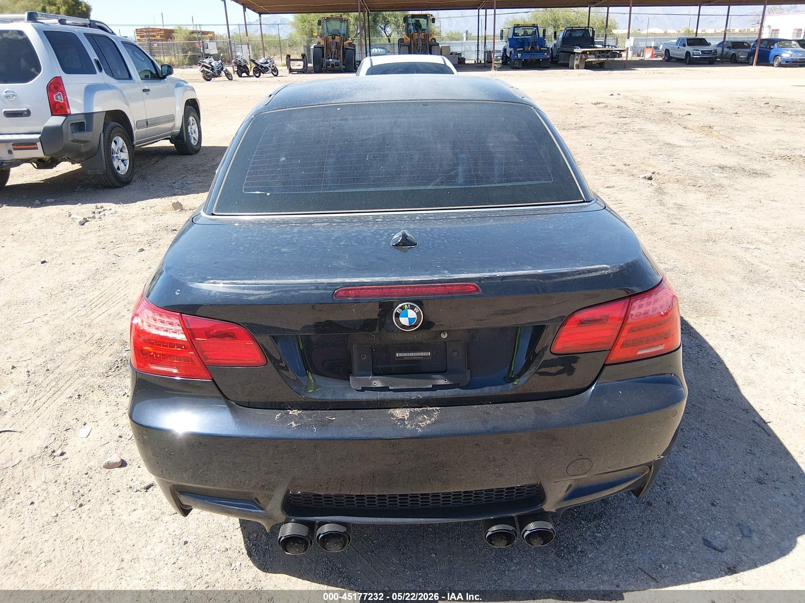 2011 Bmw M3   Black vin: WBSDX9C50BE585007