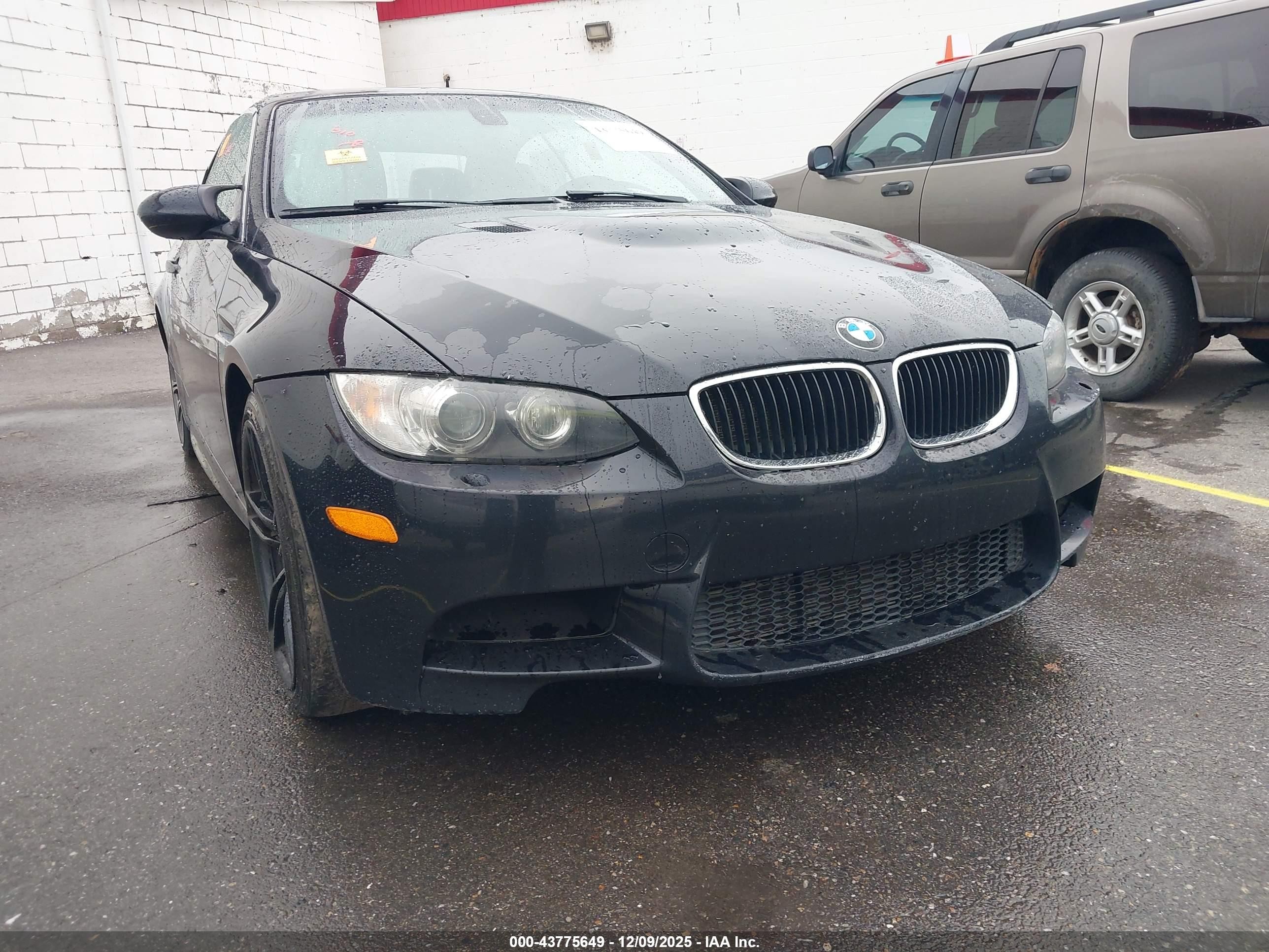 2011 Bmw M3   Black vin: WBSDX9C52BE585199