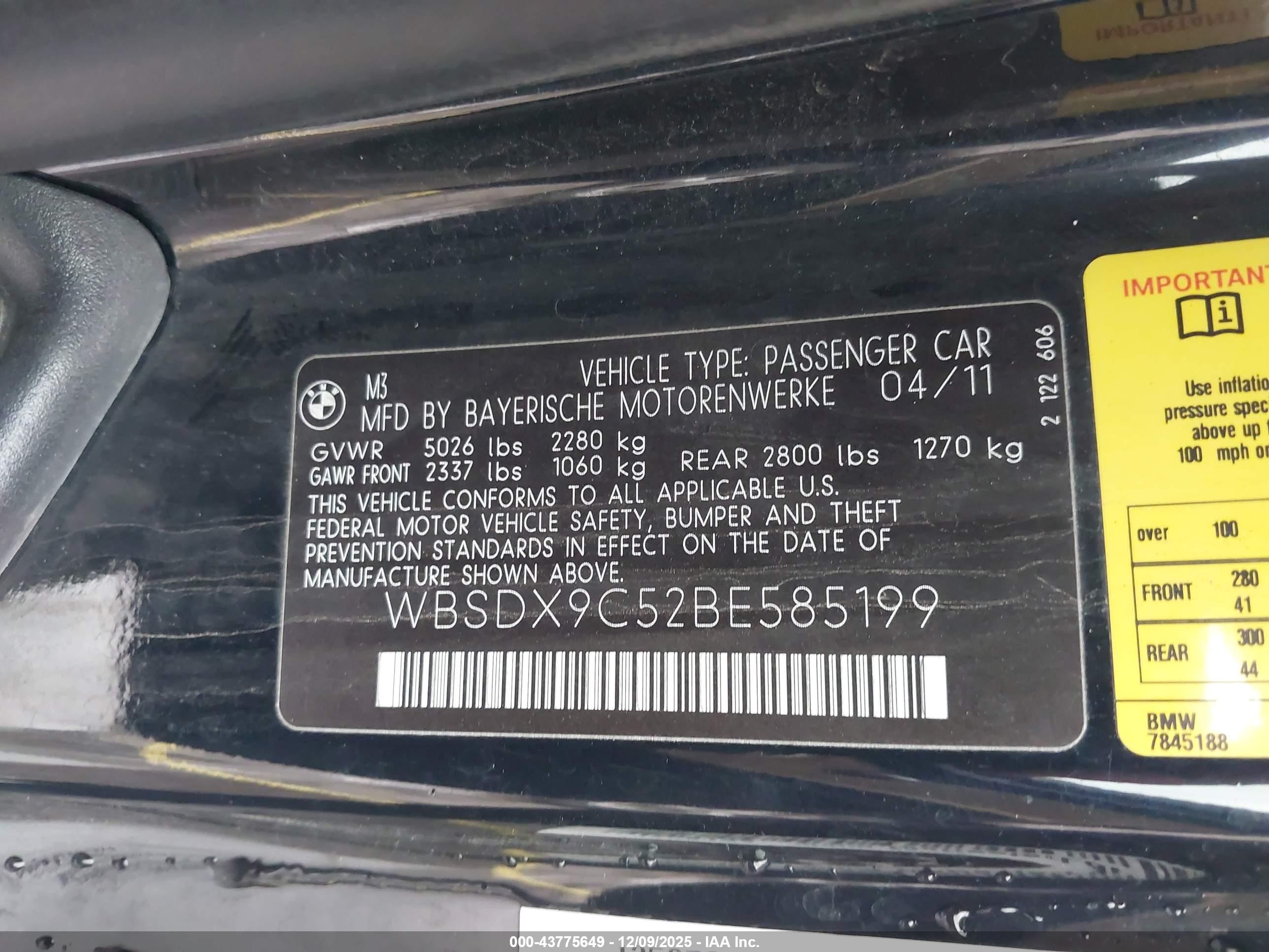2011 Bmw M3   Black vin: WBSDX9C52BE585199